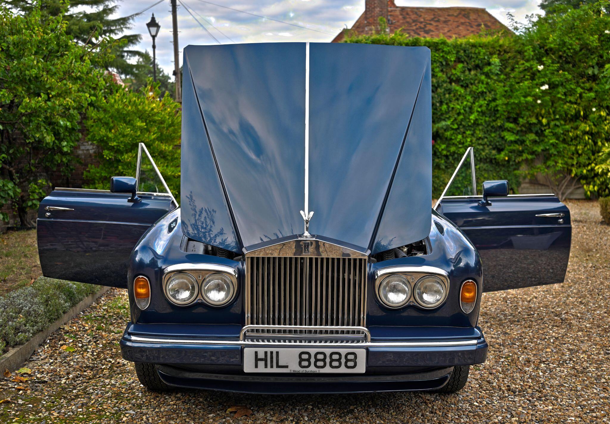 Rolls-Royce Corniche view 10