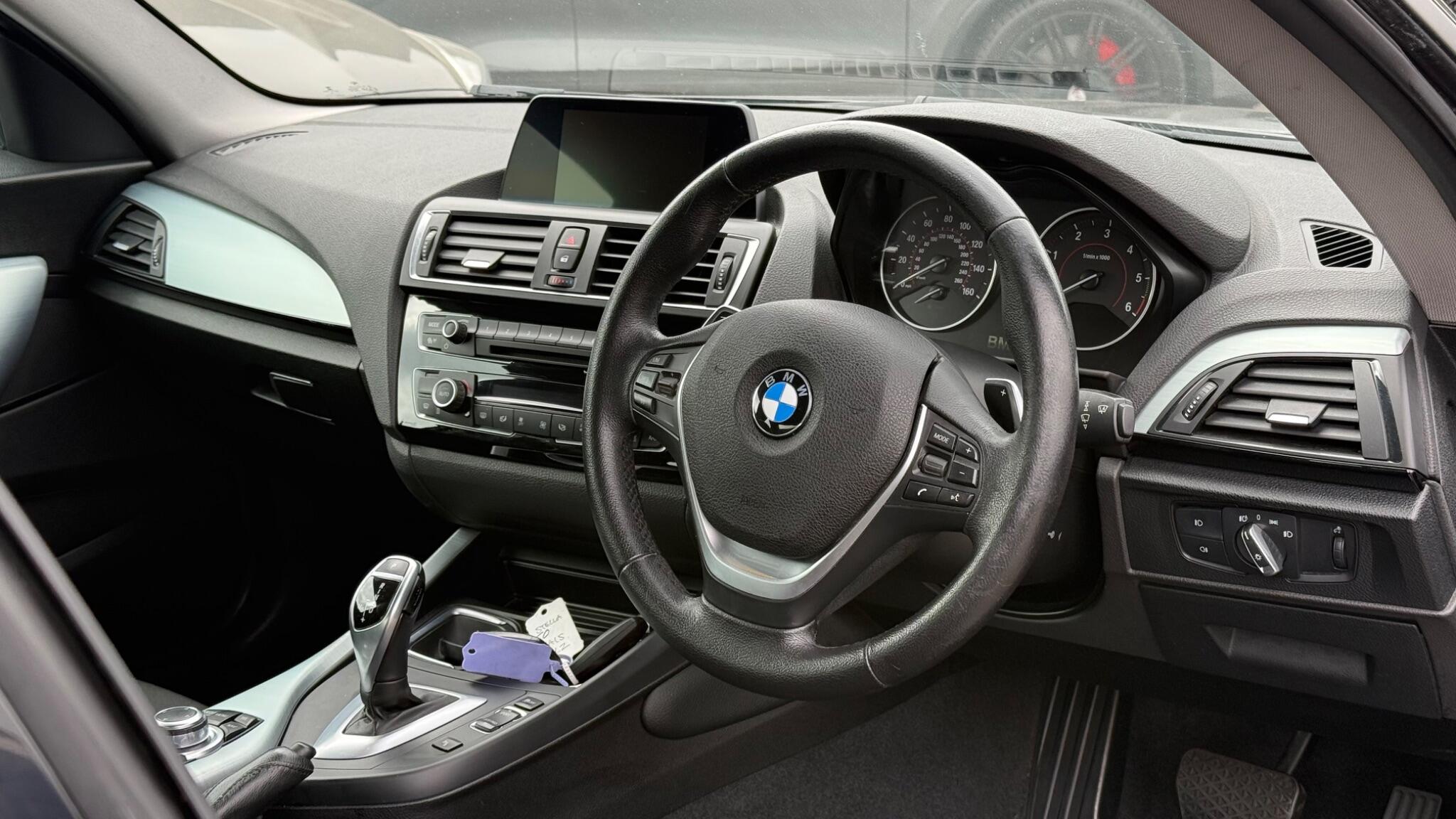 BMW 2 Series view 22