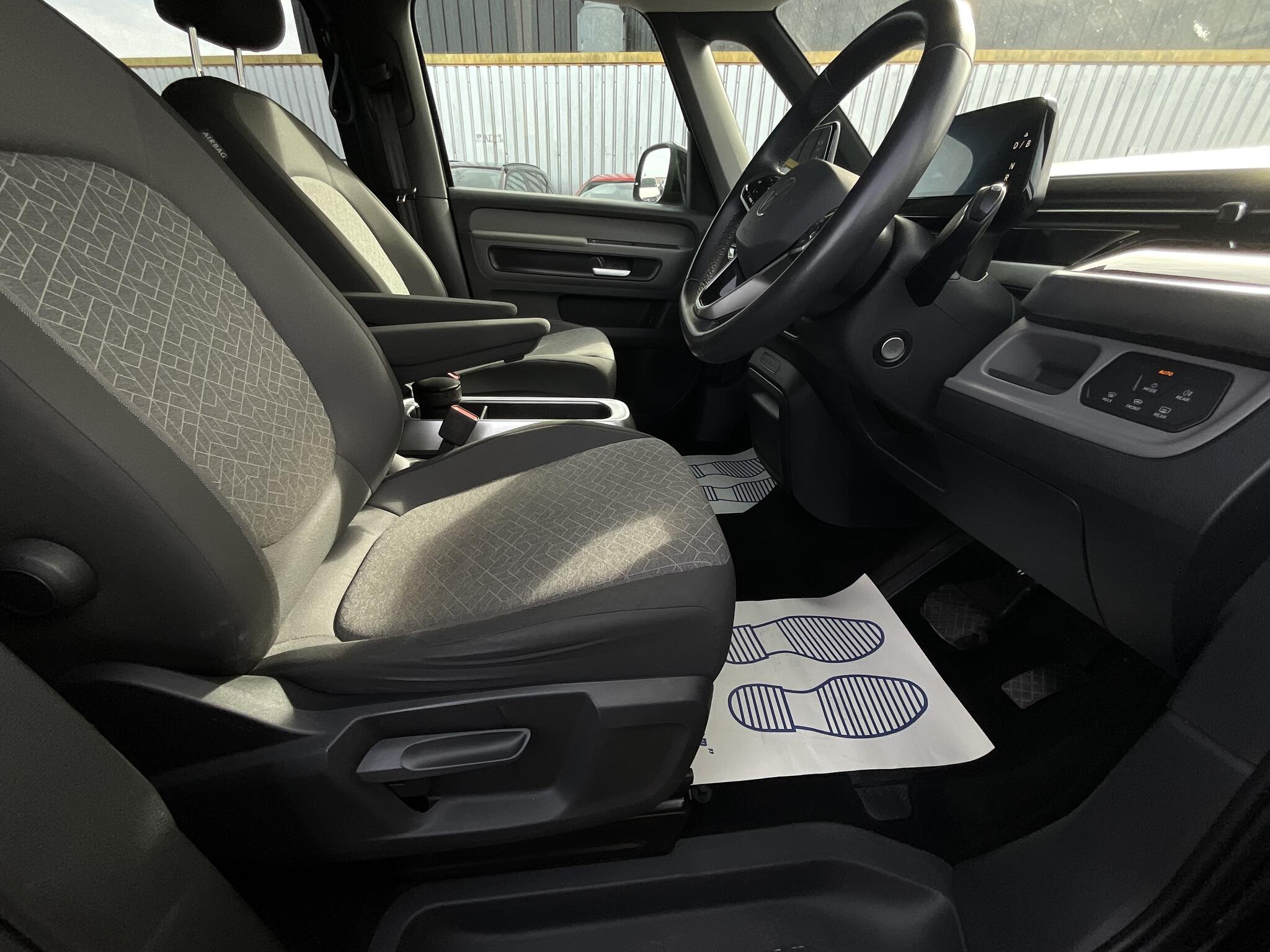Volkswagen Id. Buzz view 9