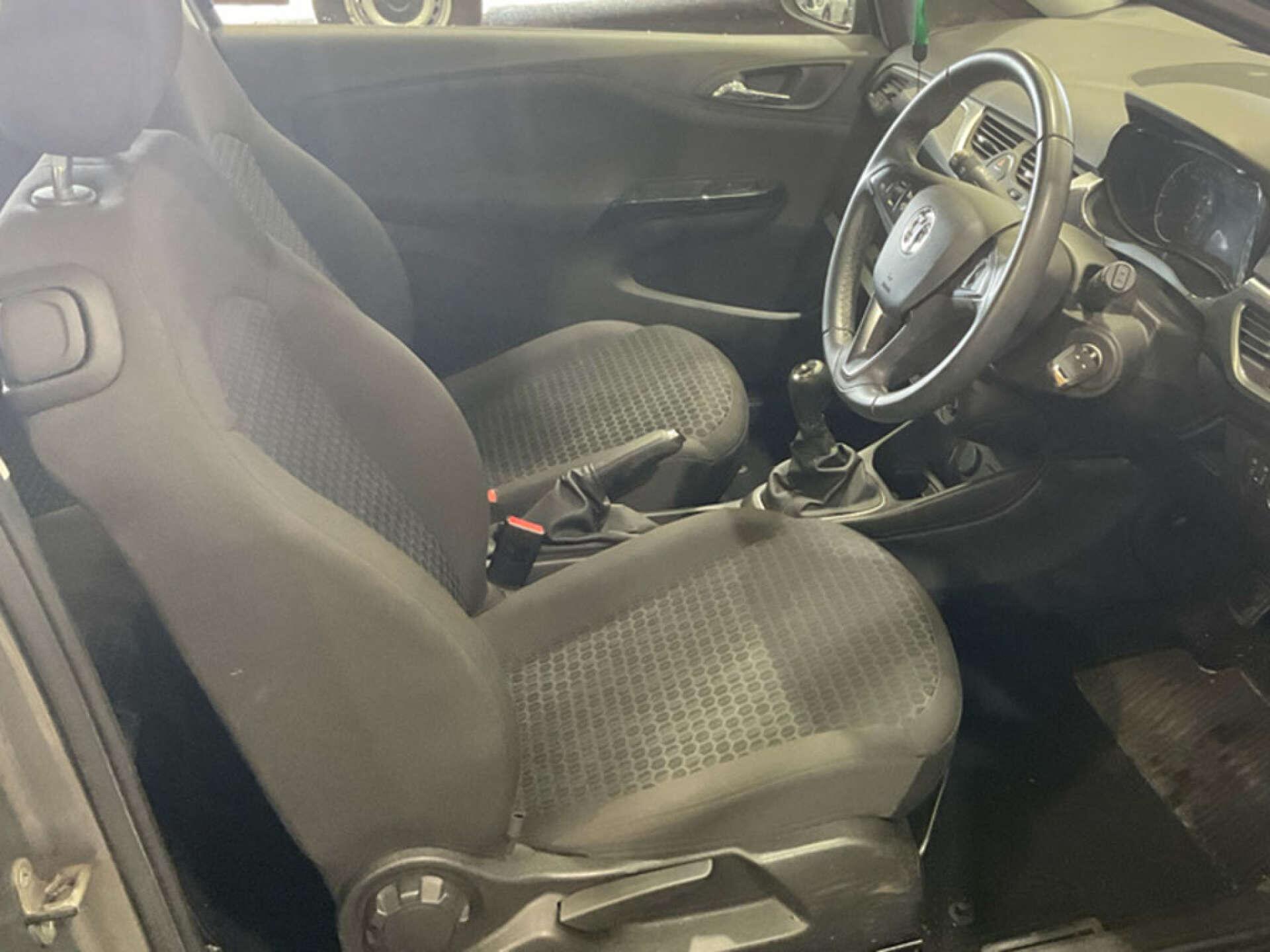 Vauxhall Corsa view 3