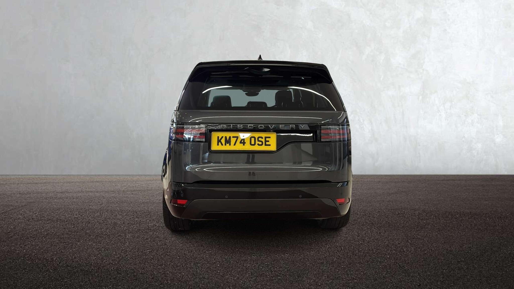 Land Rover Discovery view 6