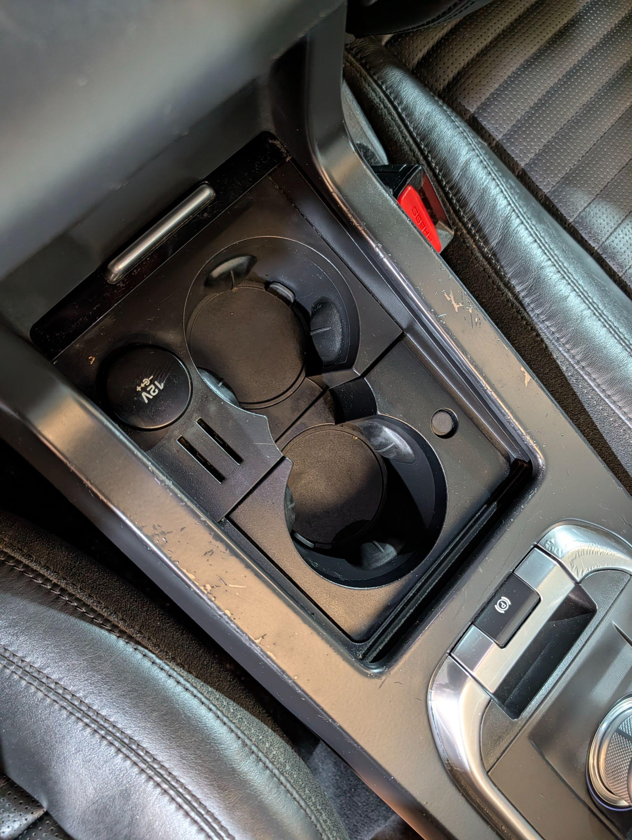 Land Rover Discovery Sport view 17