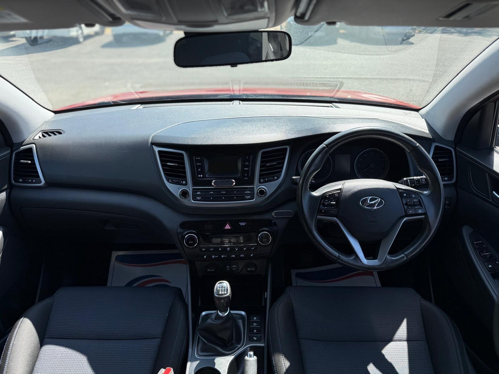 Hyundai Tucson view 3