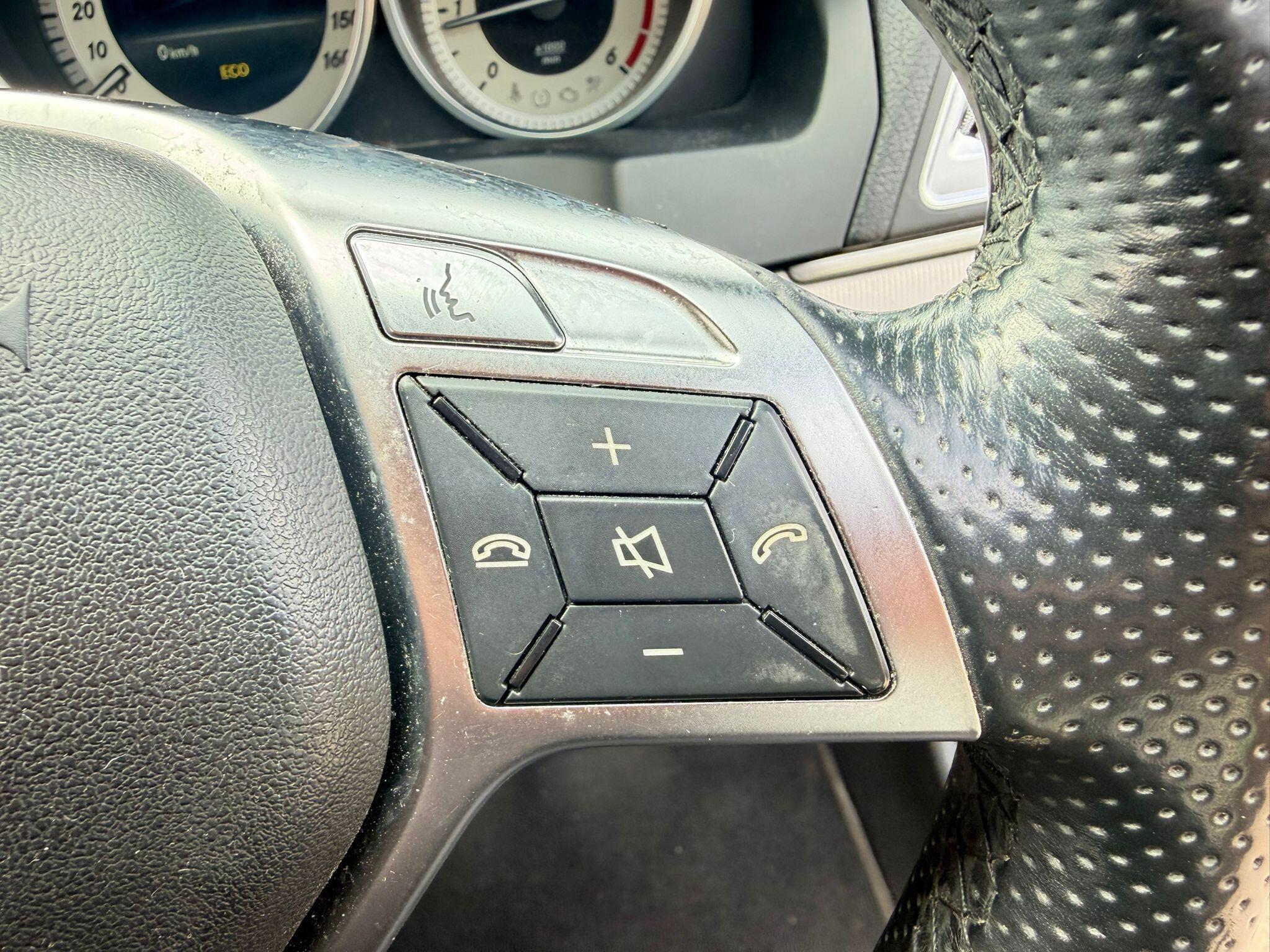 Mercedes-Benz E-Class view 18
