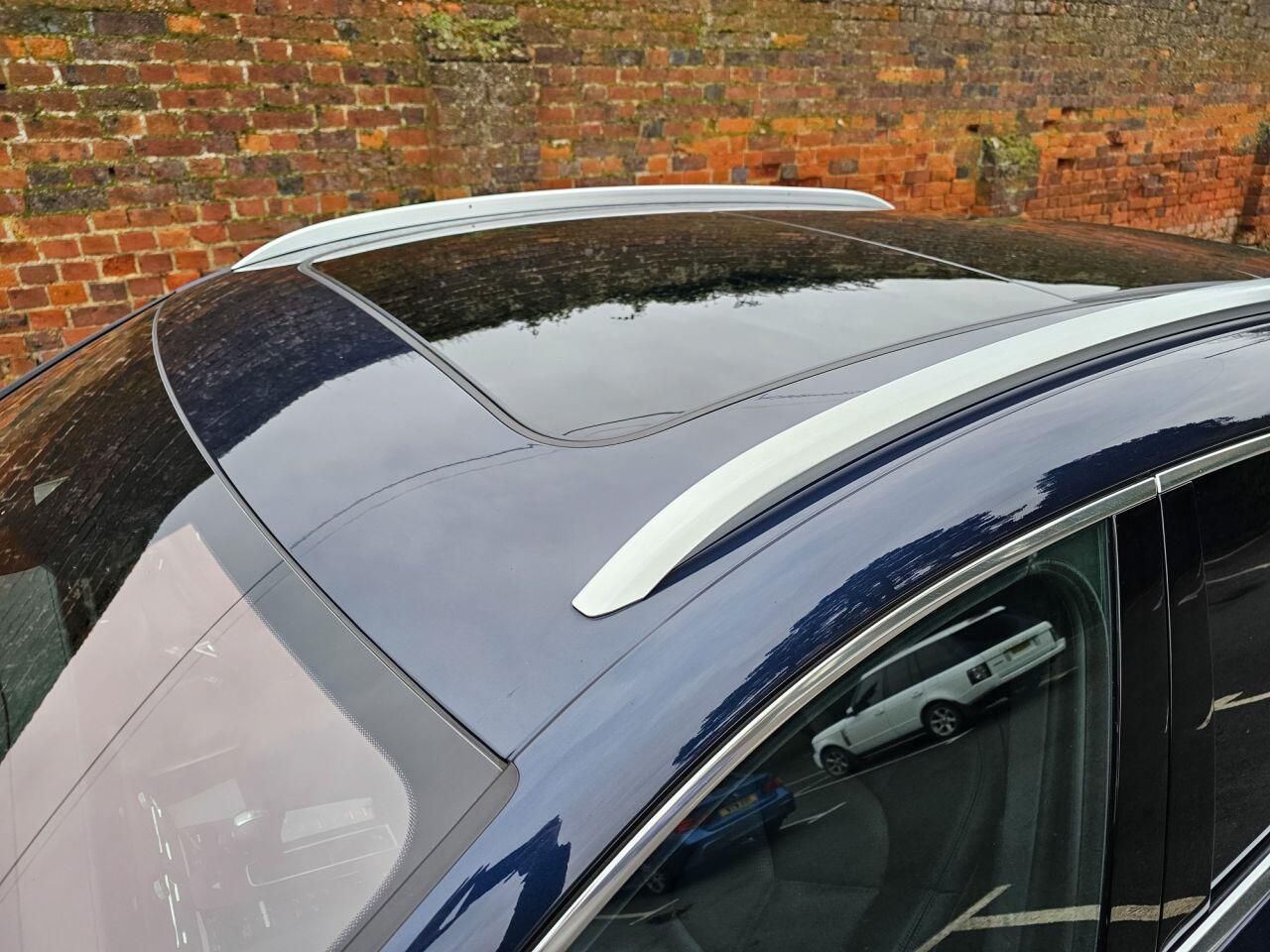 Porsche Macan view 42
