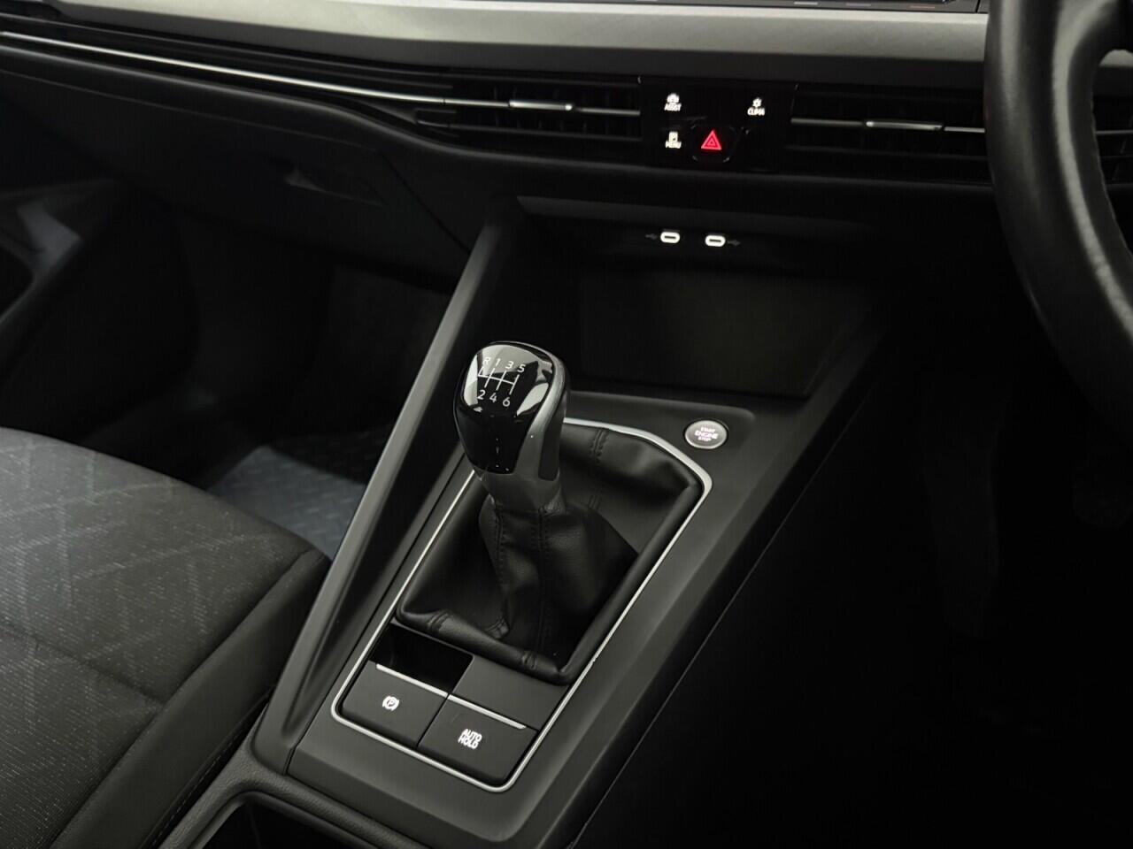 Volkswagen Golf view 22