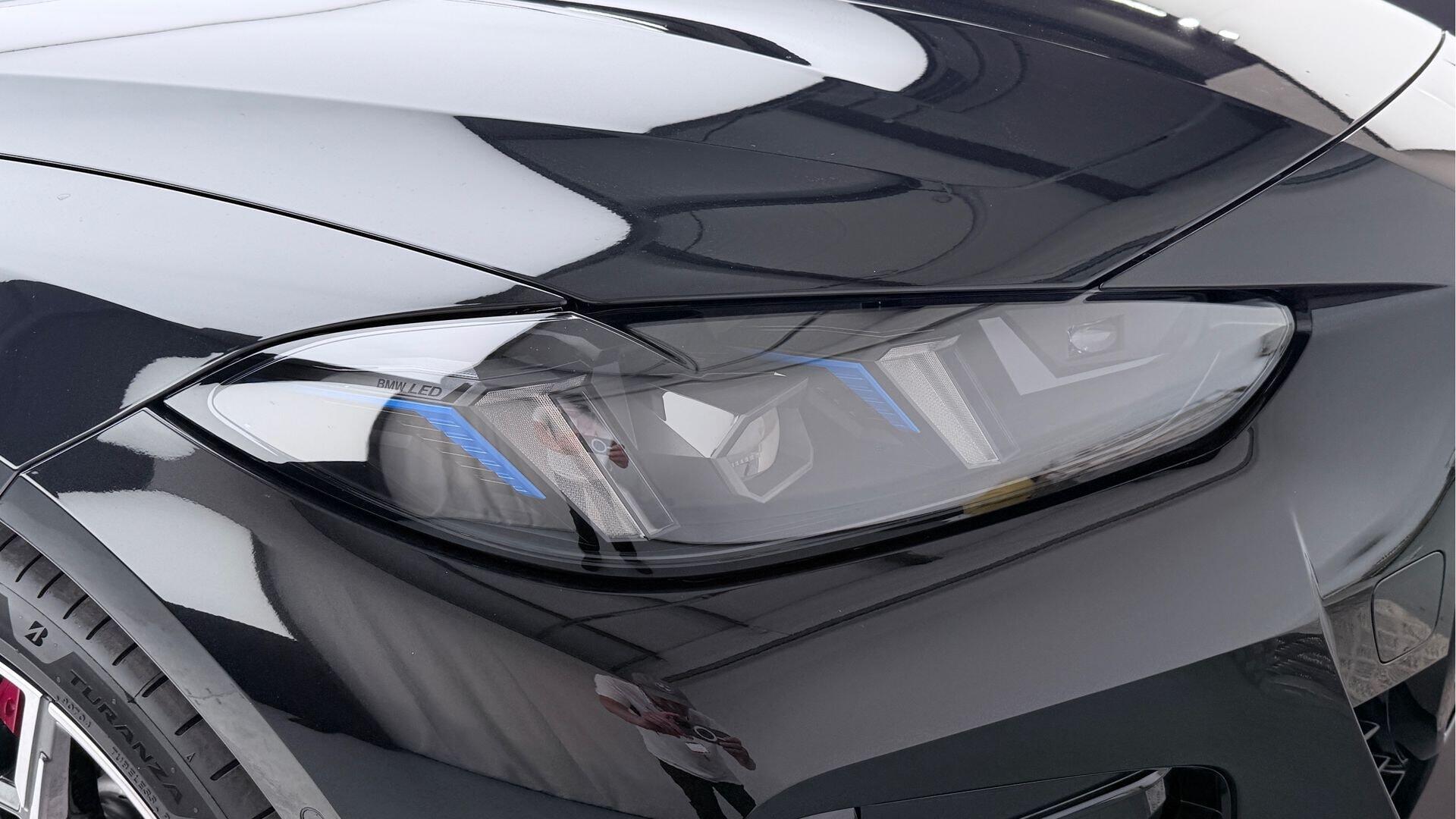 BMW i4 view 22