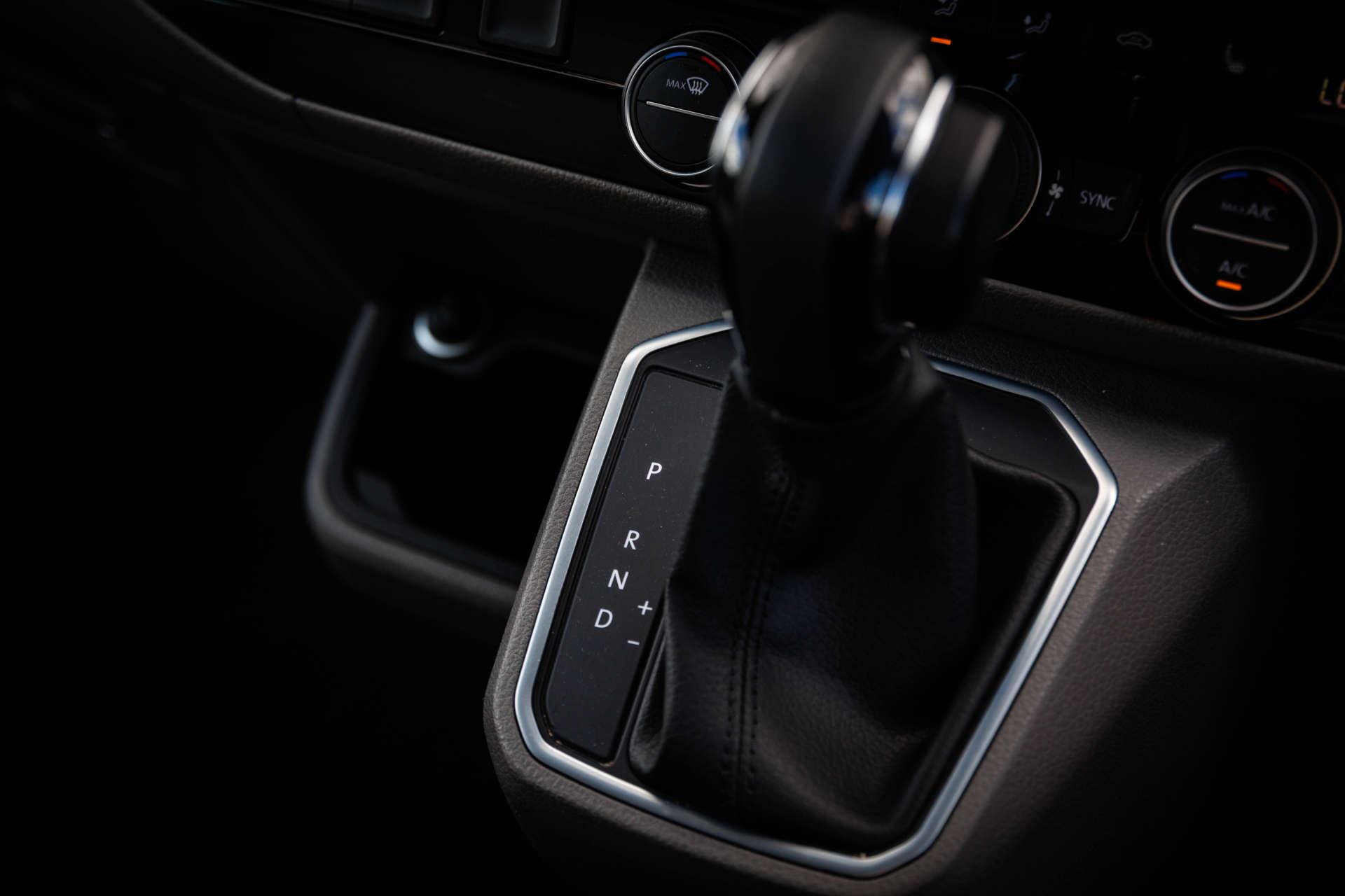 Volkswagen California view 36