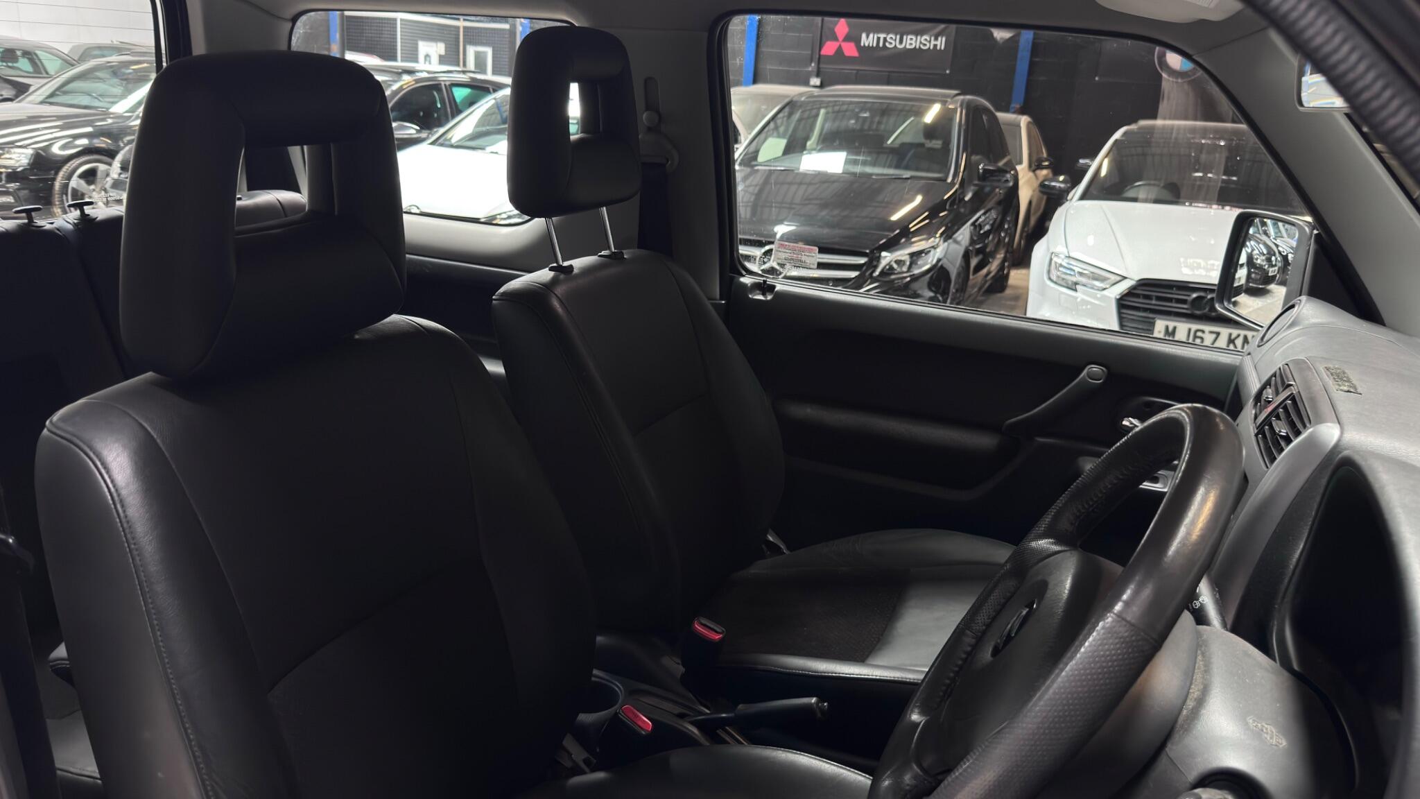 Suzuki Jimny view 27