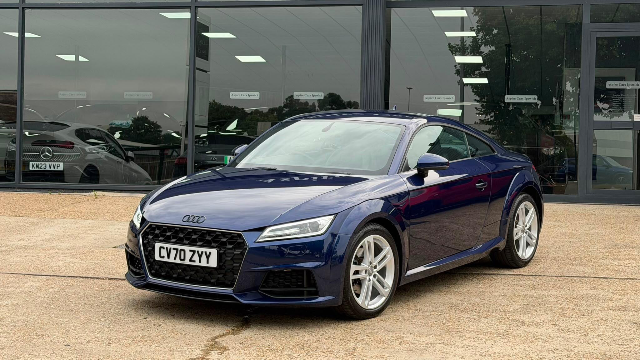 Audi TT view 6