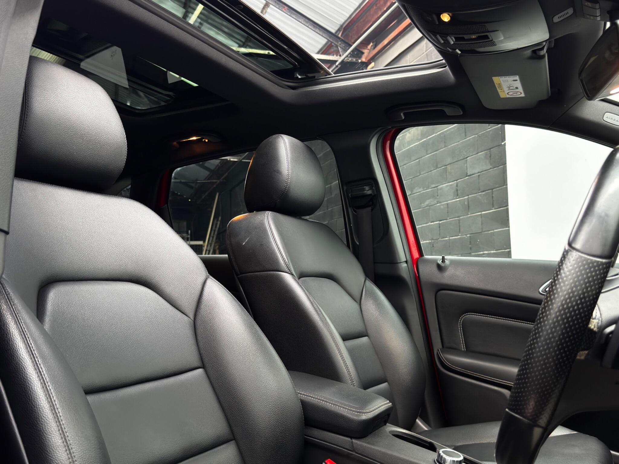Mercedes-Benz B-Class view 28