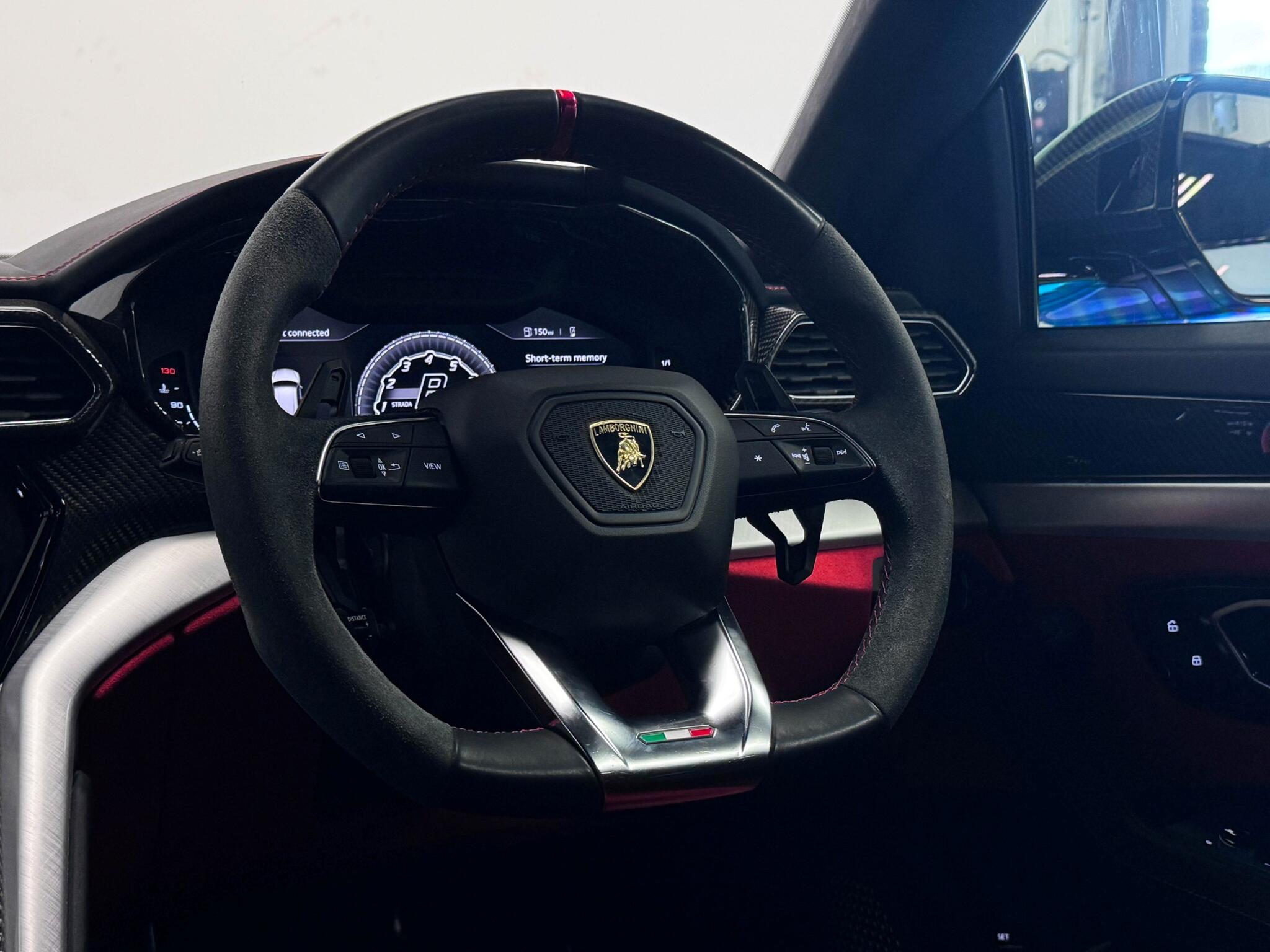Lamborghini Urus view 55
