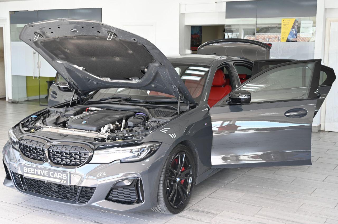BMW 3 Series view 11