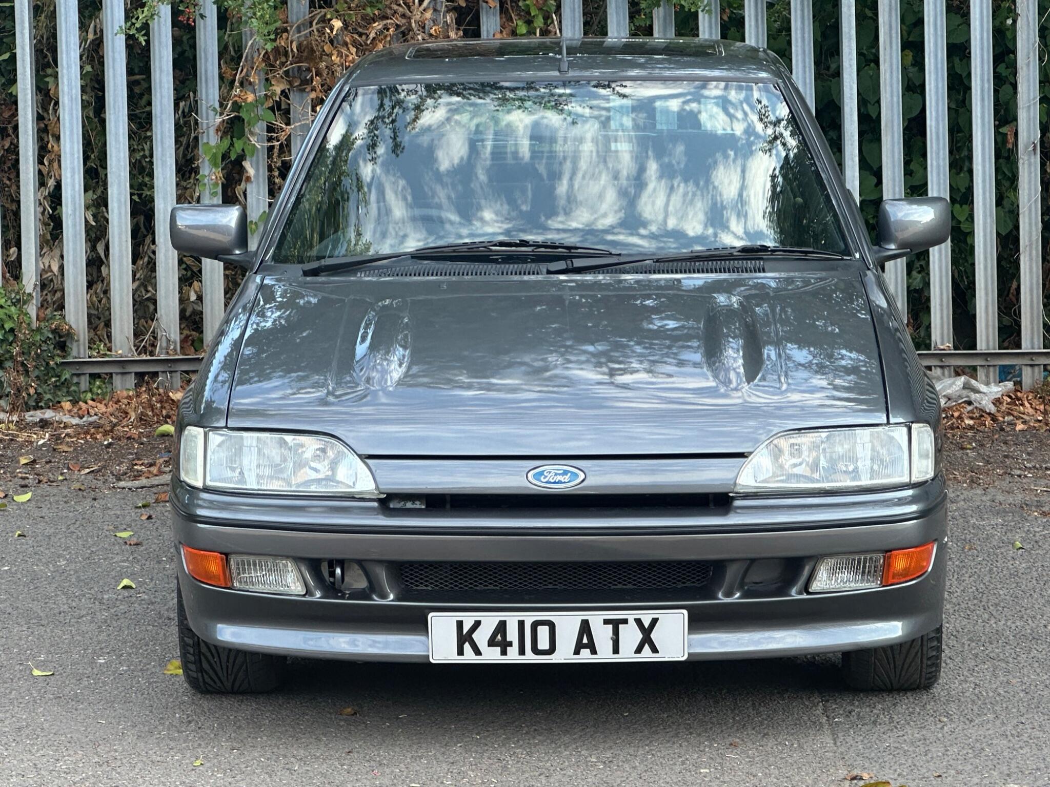 Ford Escort view 2