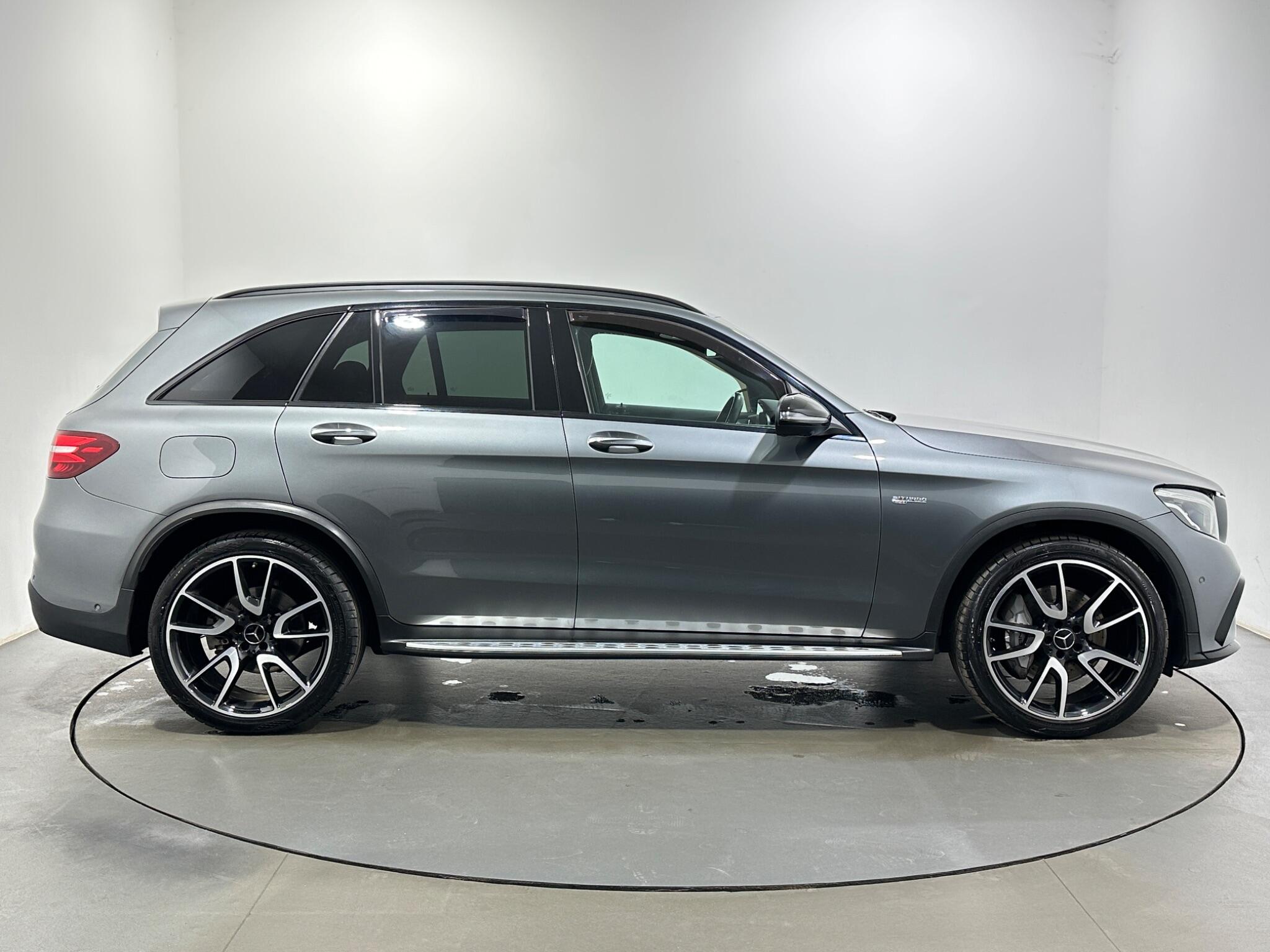 Mercedes-Benz GLC view 9