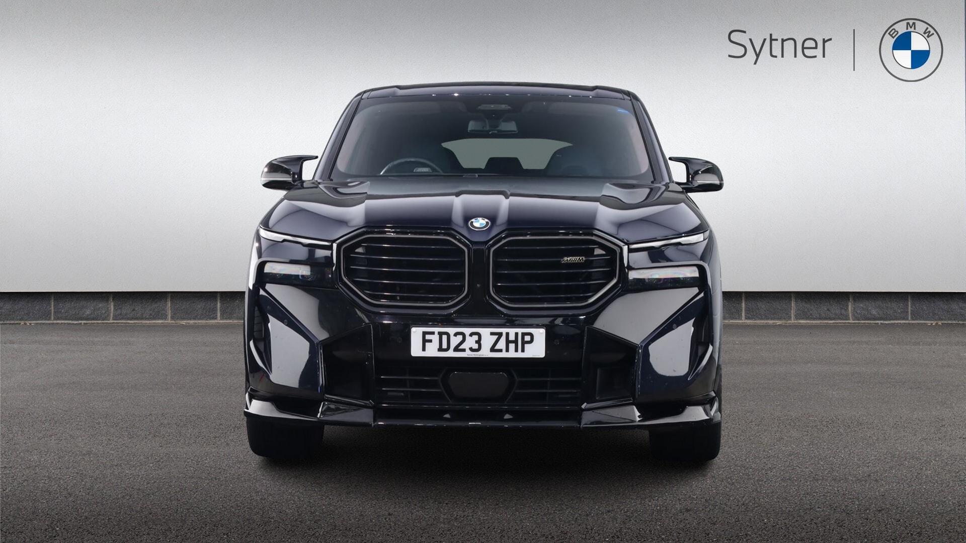 BMW XM view 16