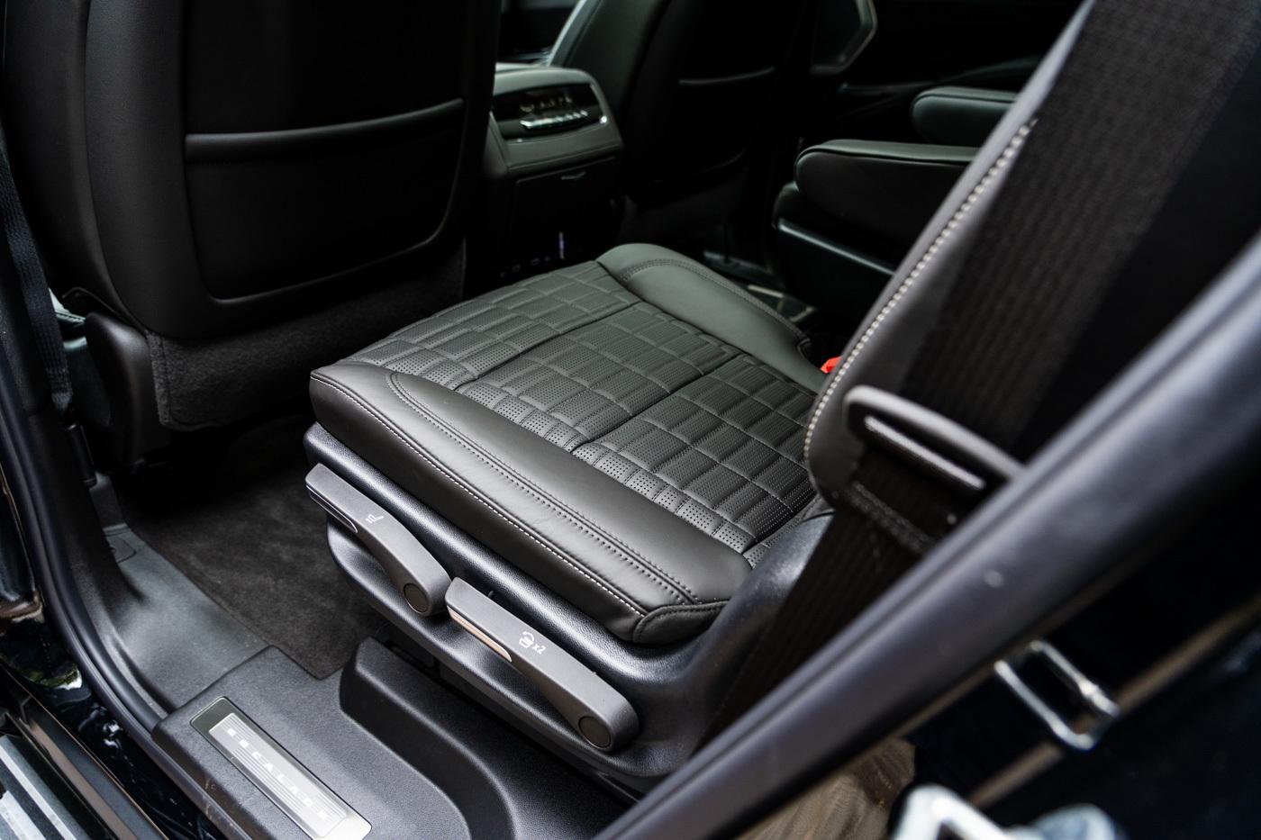 Cadillac Escalade view 46