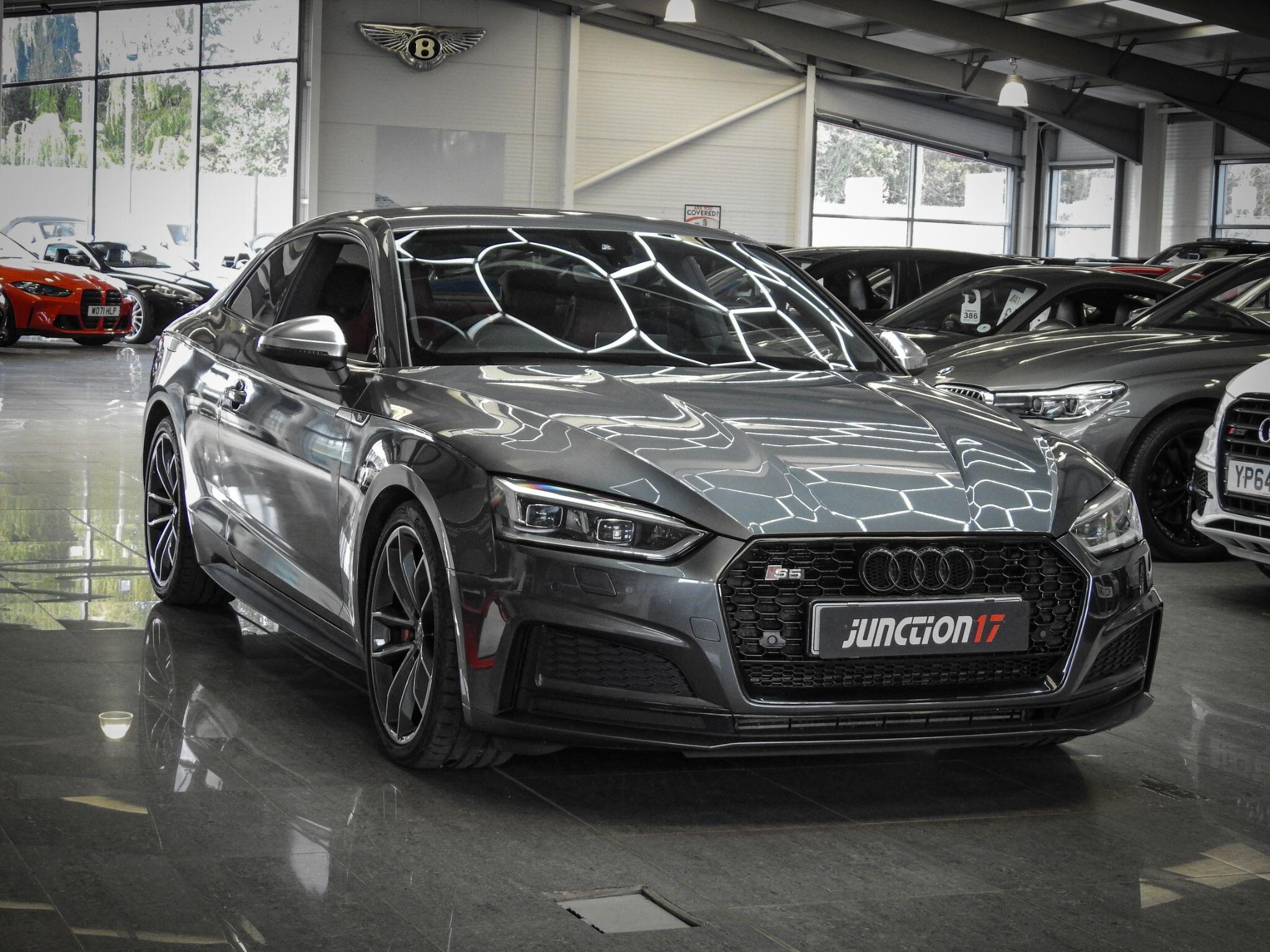 Audi S5 view 6