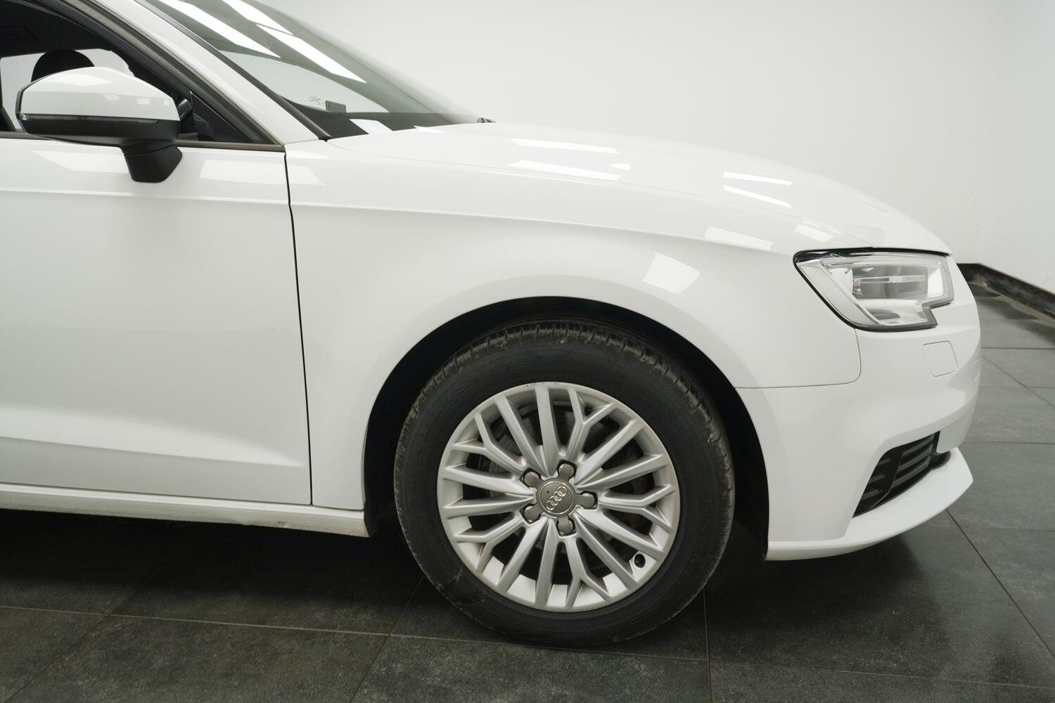 Audi A3 view 5