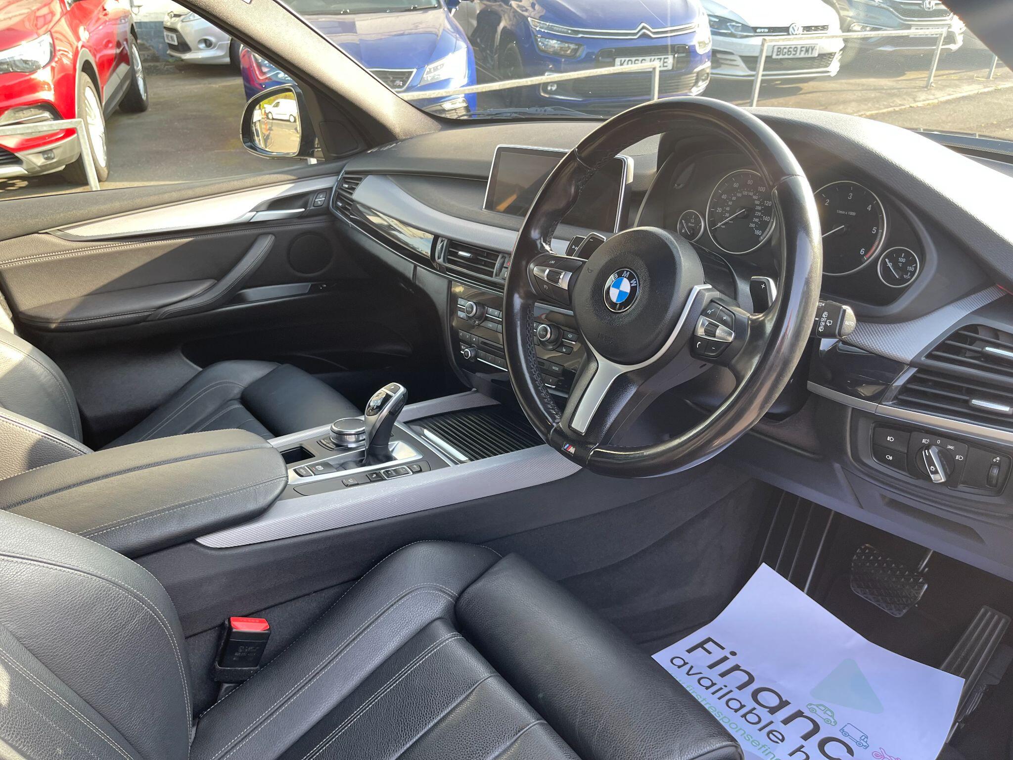 BMW X5 view 29