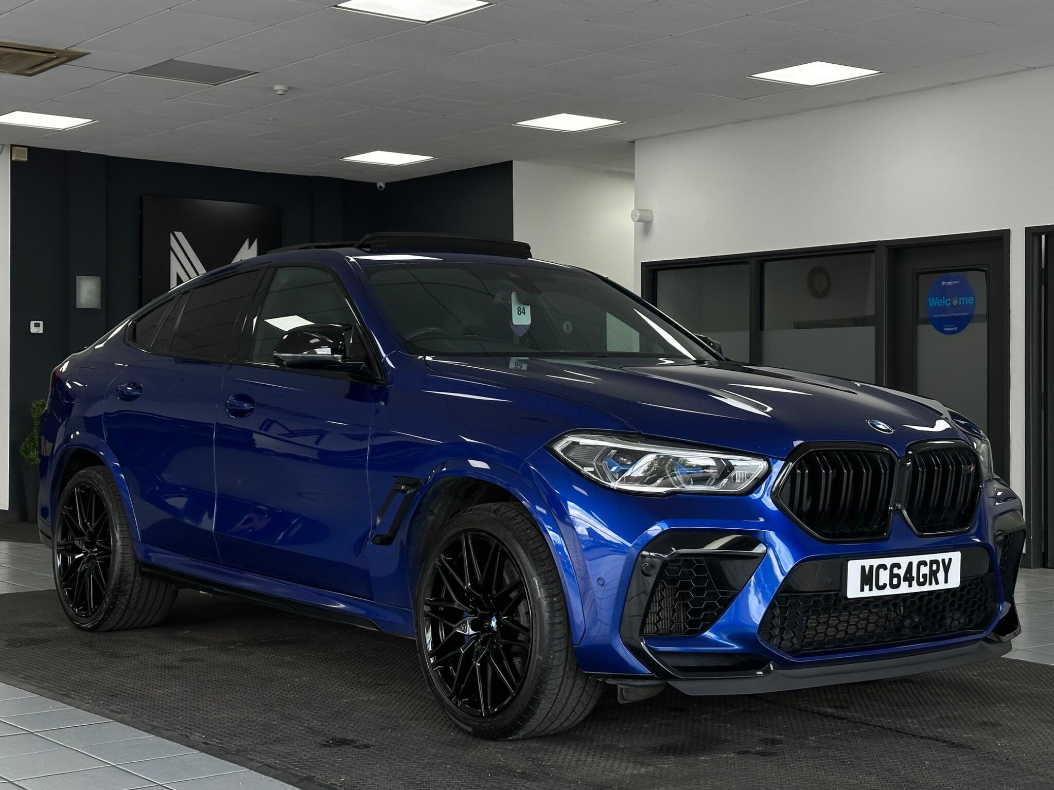BMW X6 M view 3