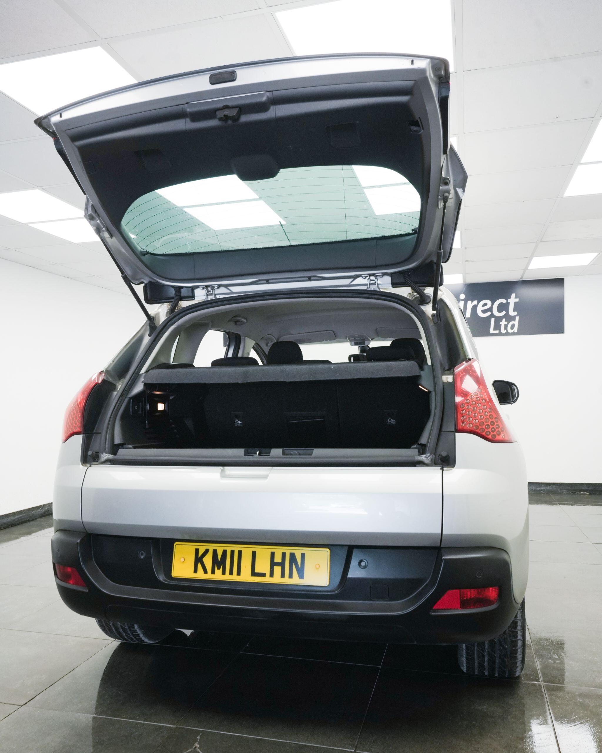 Peugeot 3008 view 8