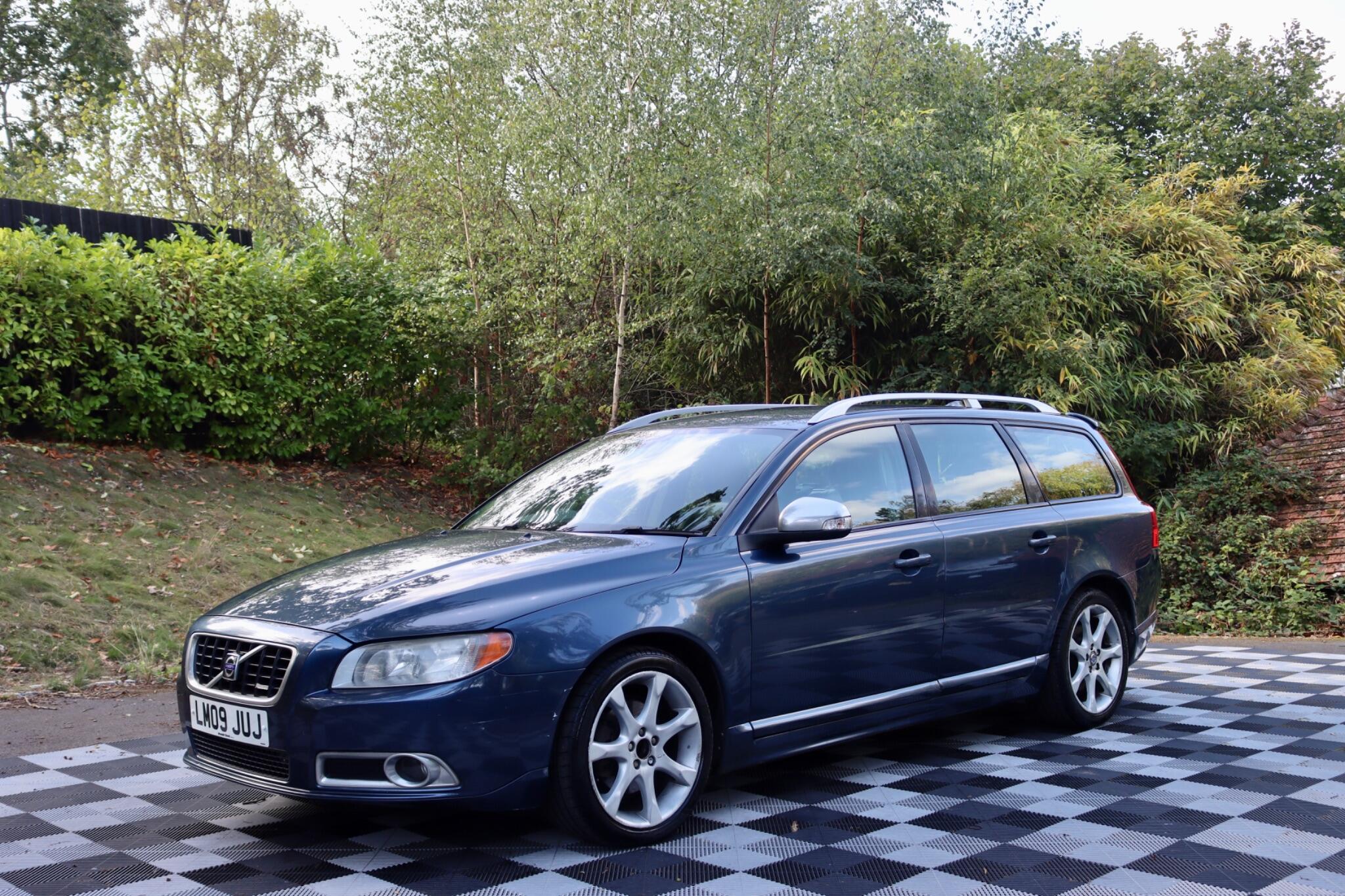 Volvo V70 view 14