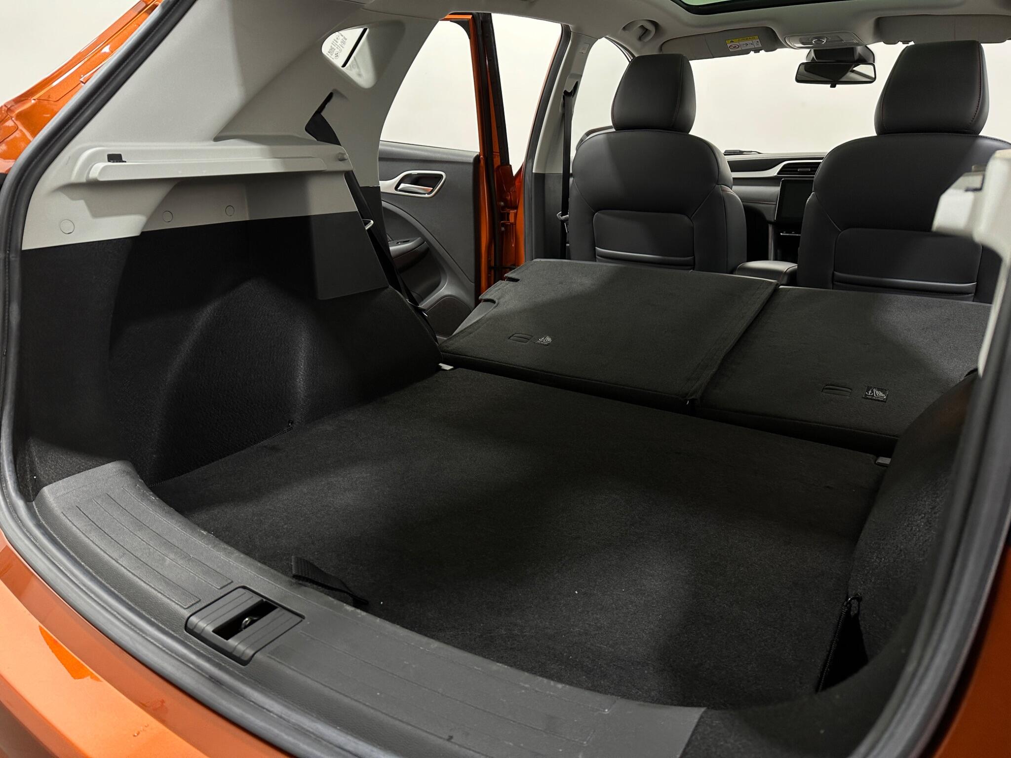 MG ZS view 44