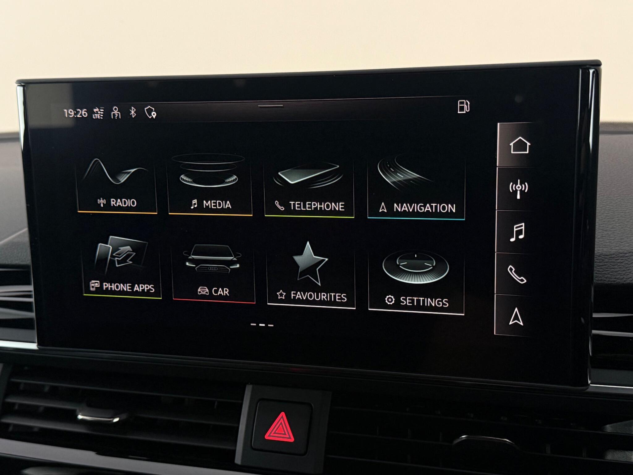 Audi A4 view 25