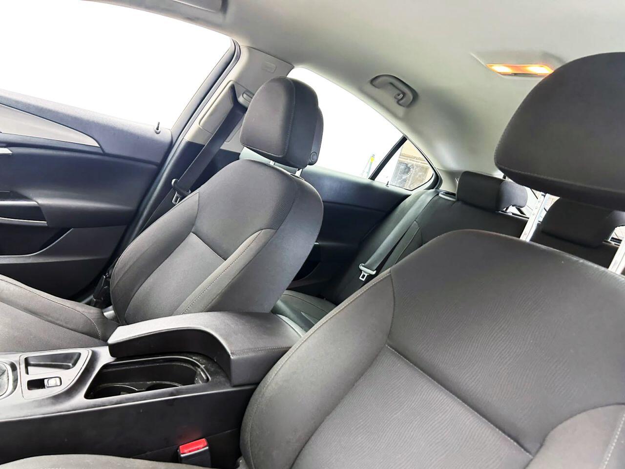 Vauxhall Insignia view 12
