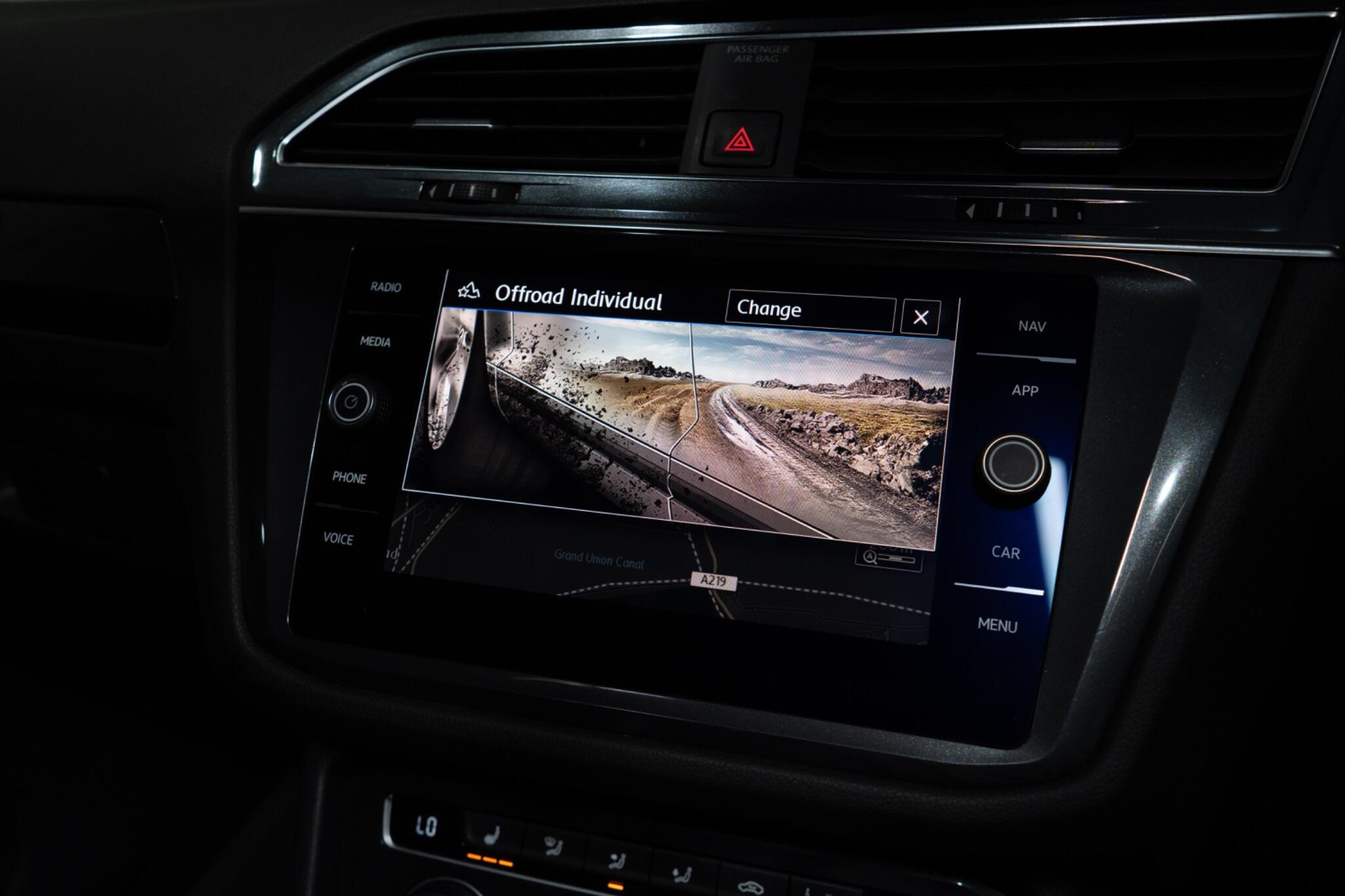Volkswagen Tiguan Allspace view 37