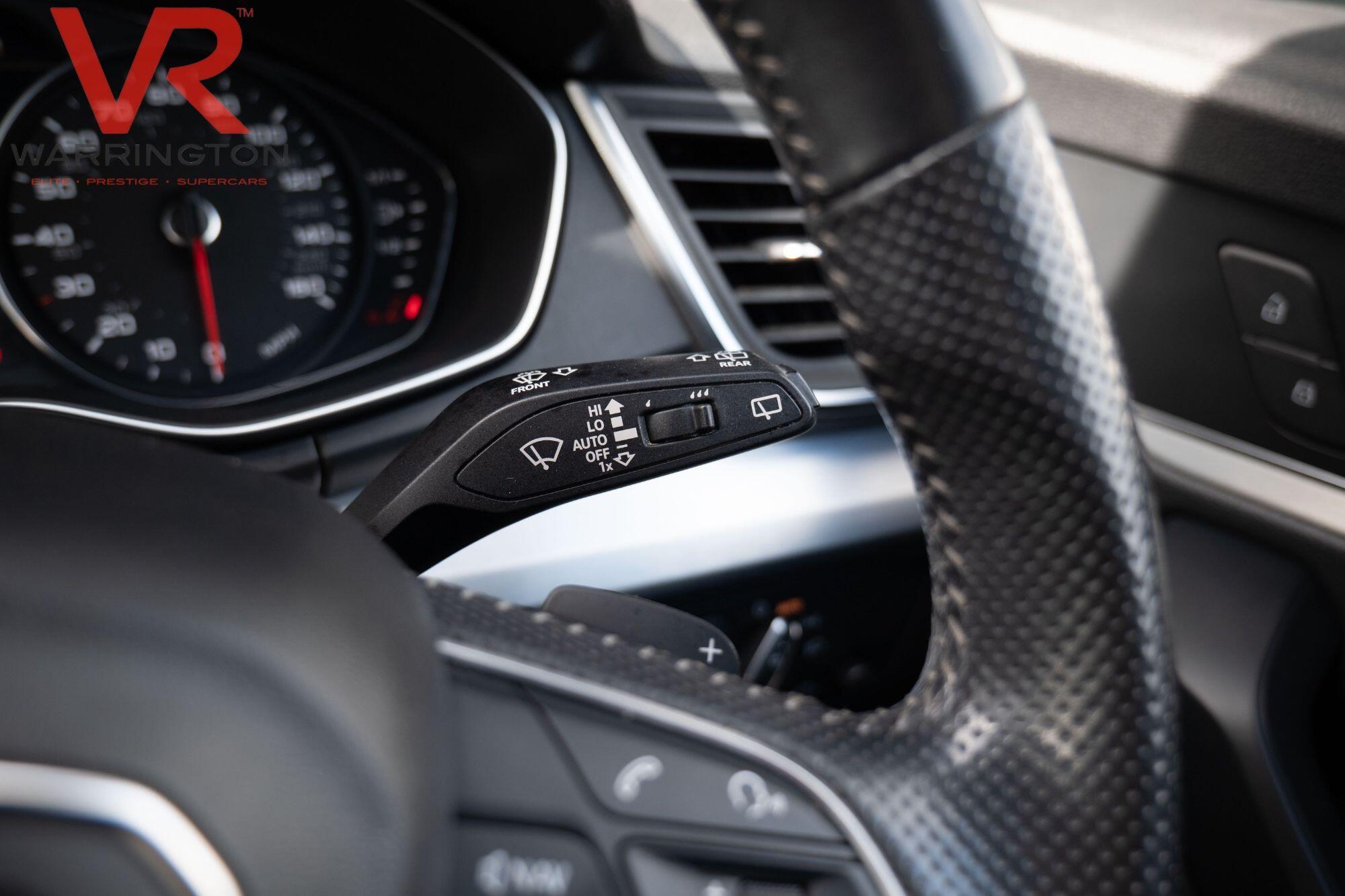 Audi Q5 view 12