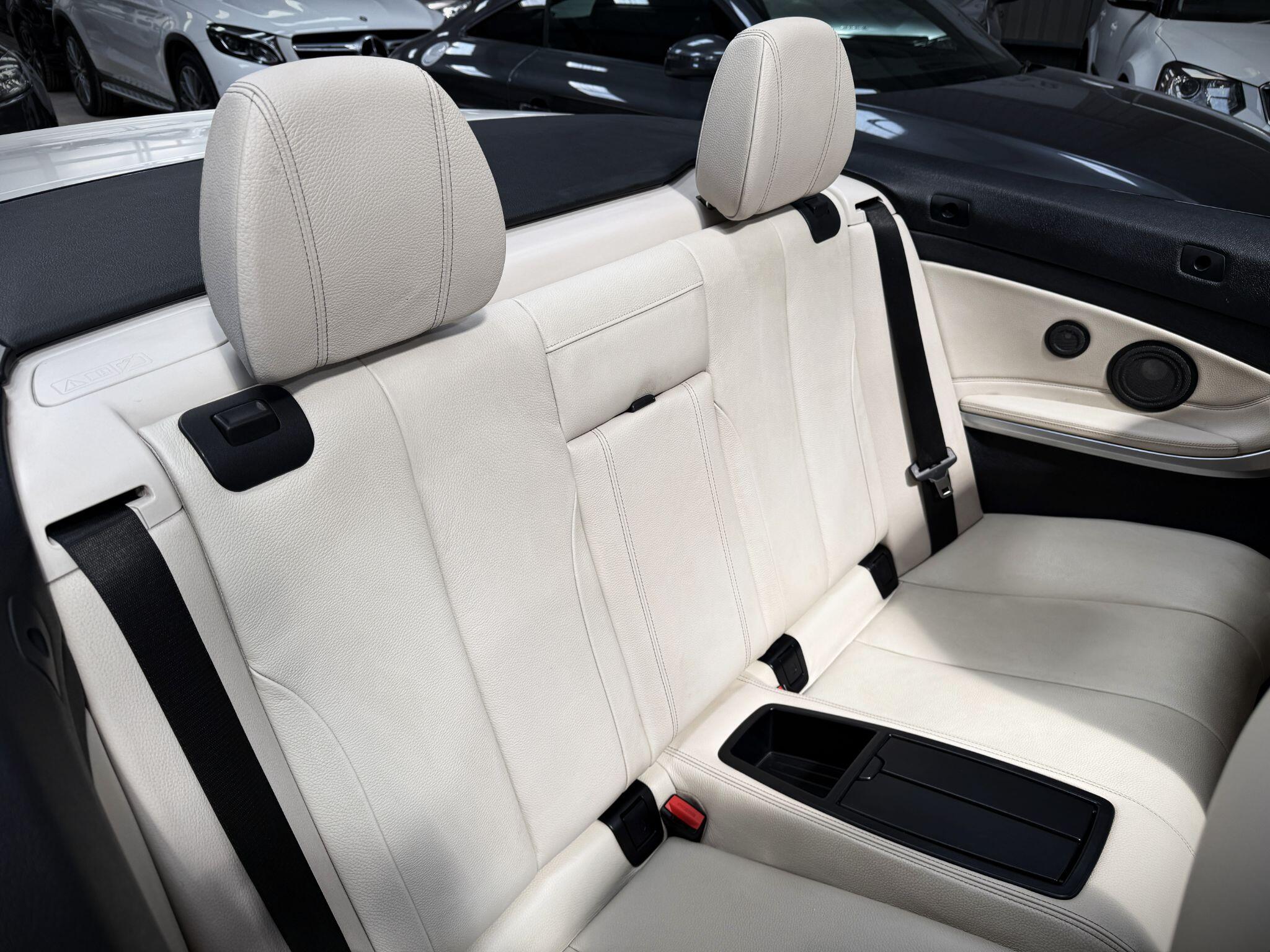 BMW 4 Series view 16