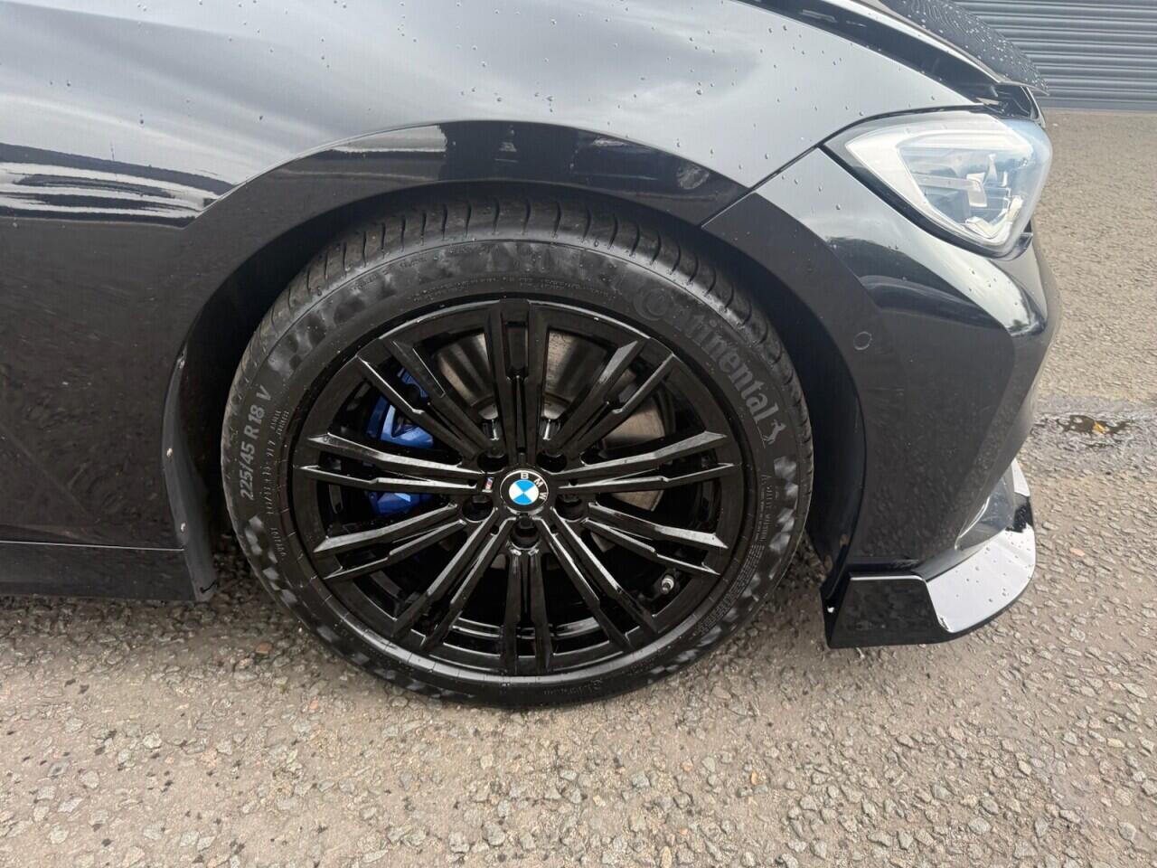 BMW 3 Series view 33