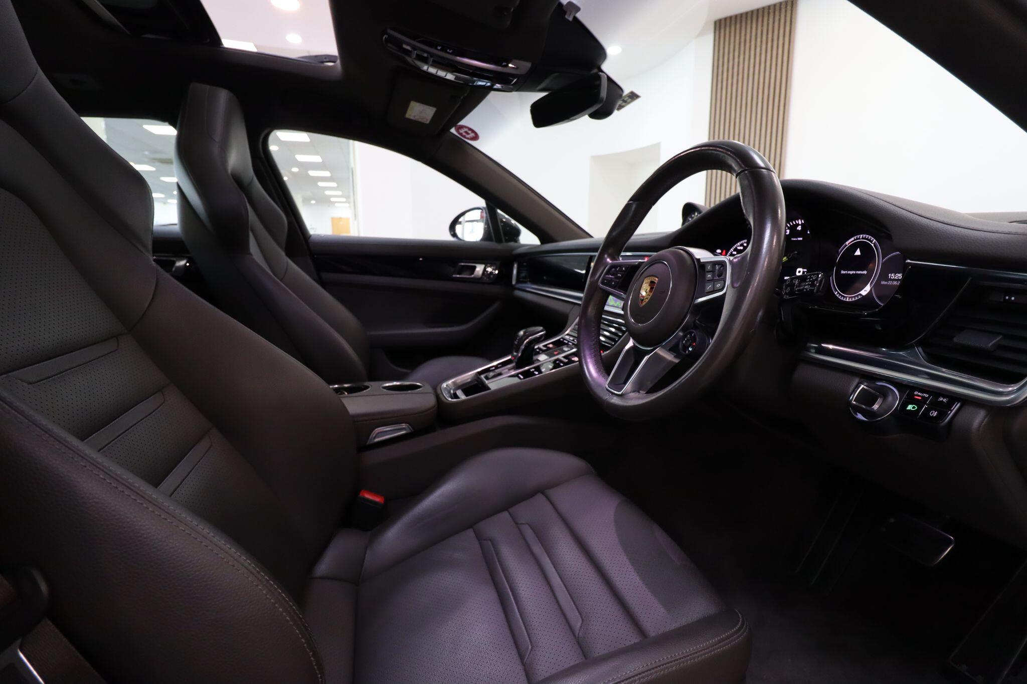 Porsche Panamera view 14