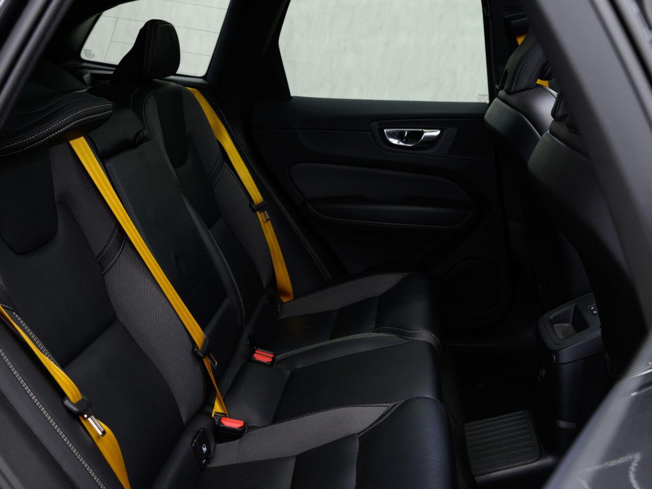 Volvo XC60 view 26