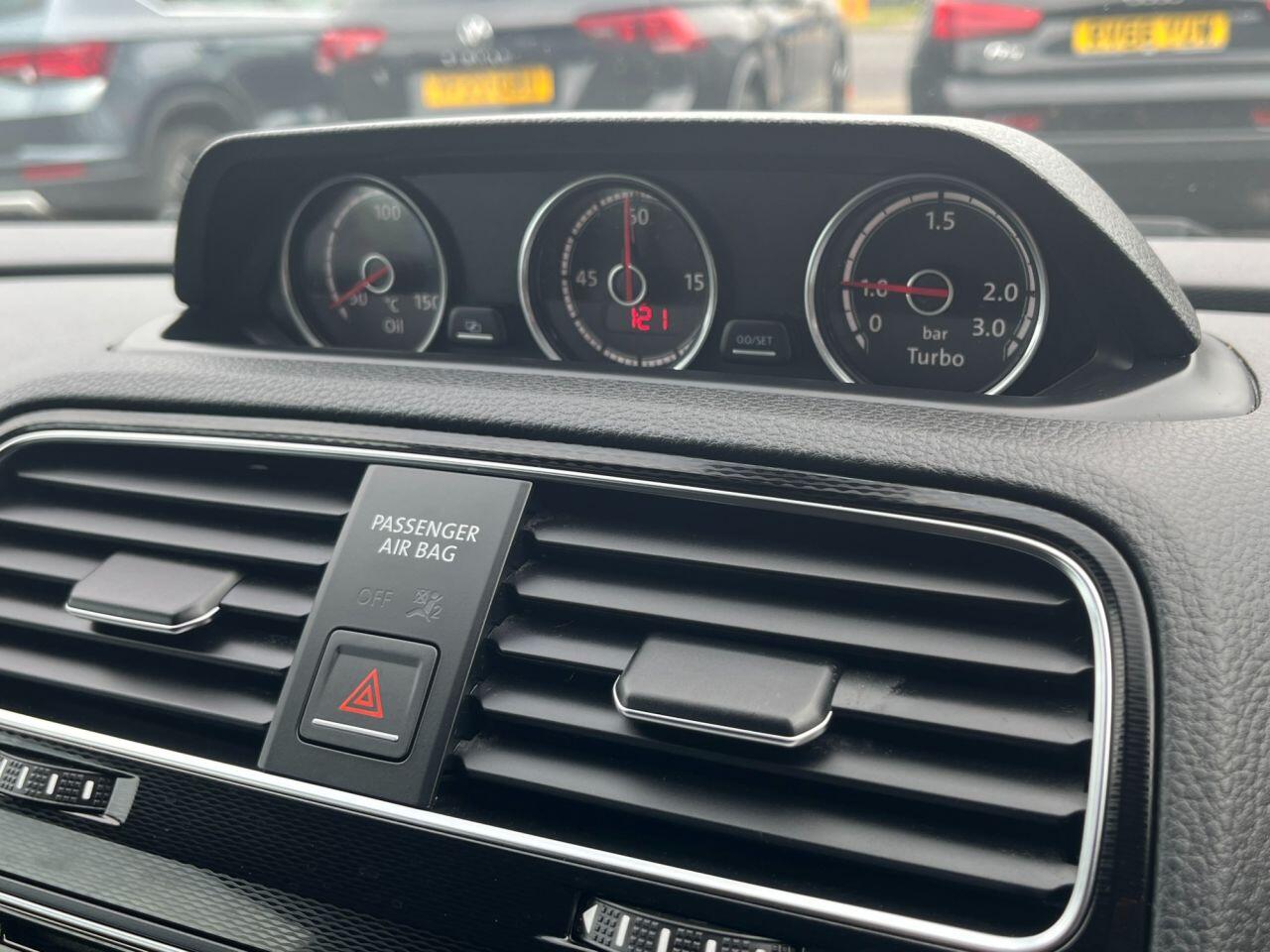 Volkswagen Scirocco view 16