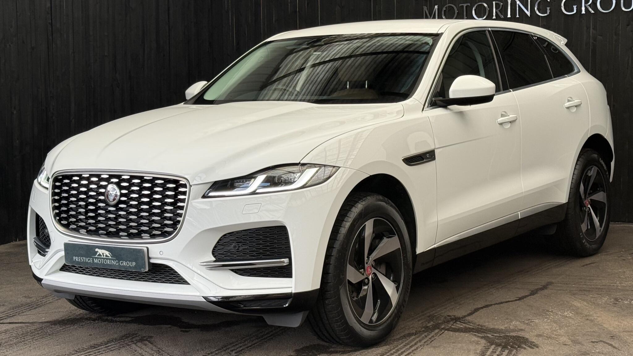 Jaguar F-Pace view 5