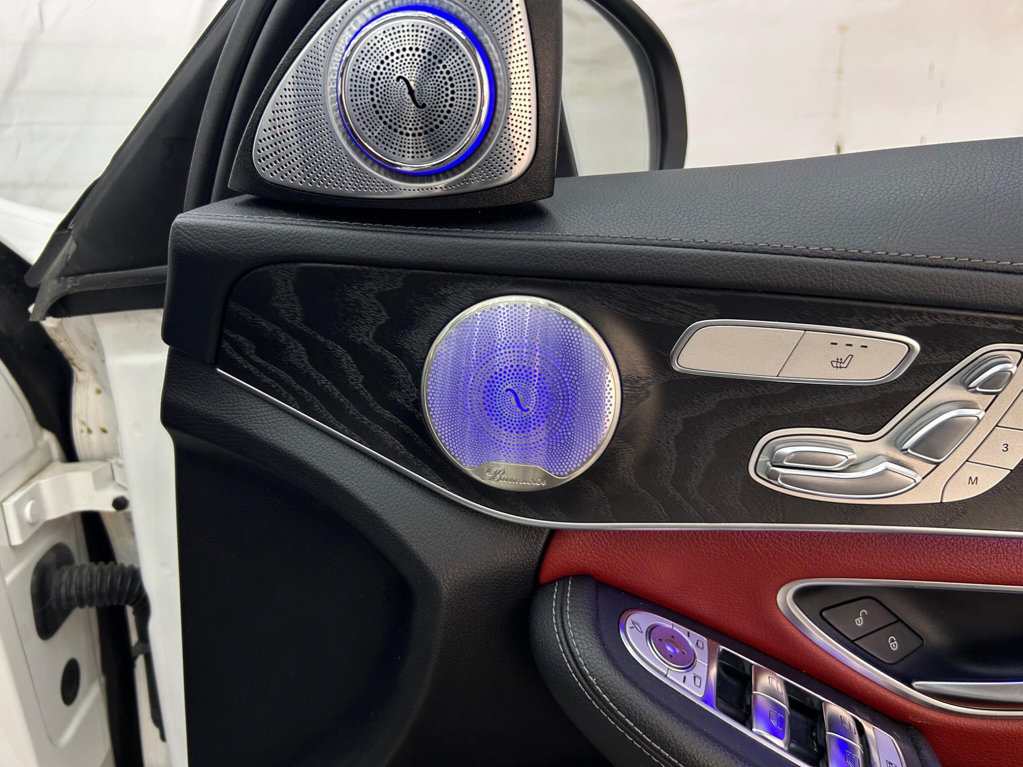 Mercedes-Benz C-Class view 55