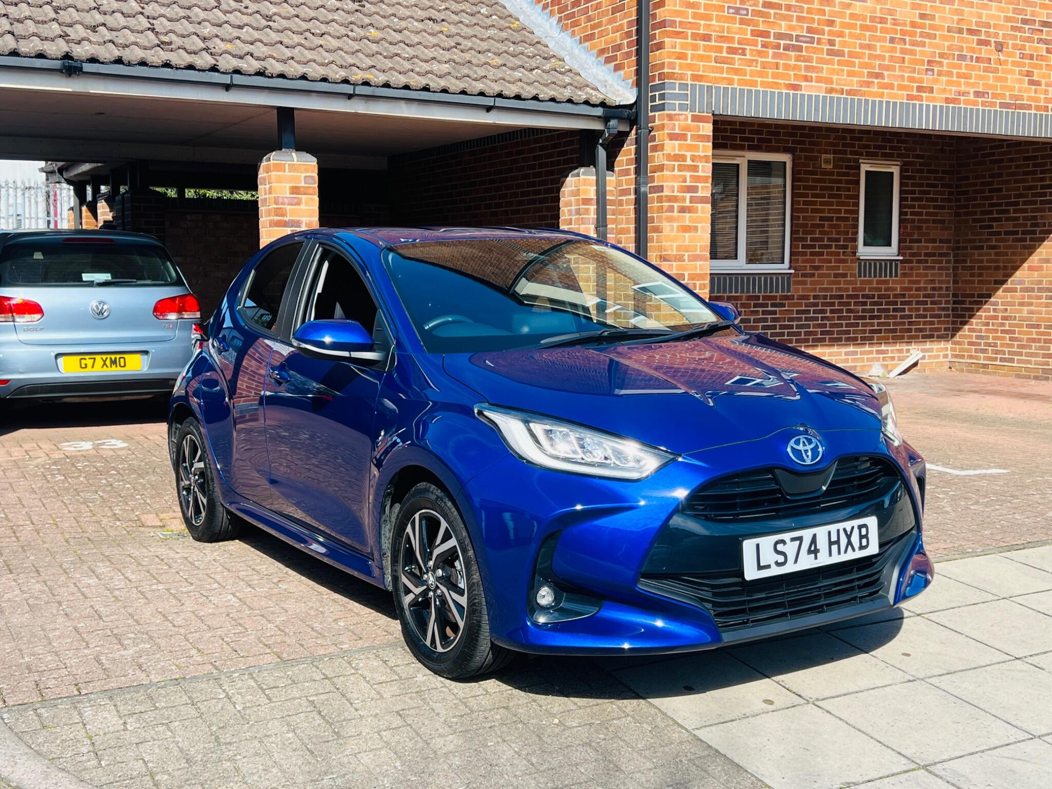 Toyota Yaris view 10