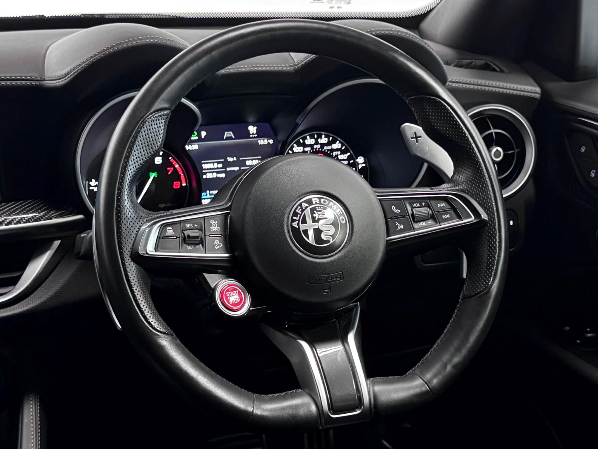 Alfa Romeo Stelvio view 18