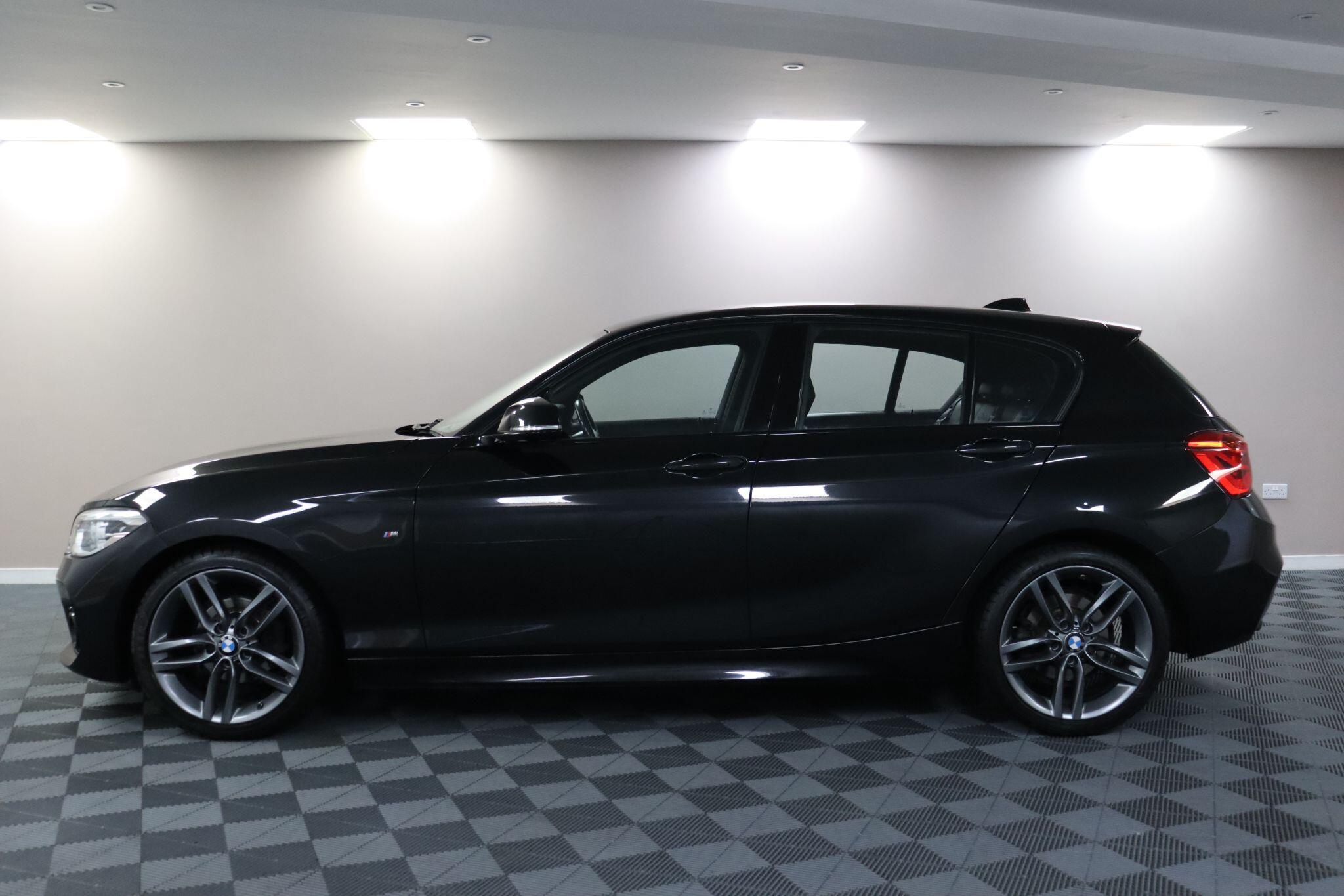 BMW 1 Series view 18