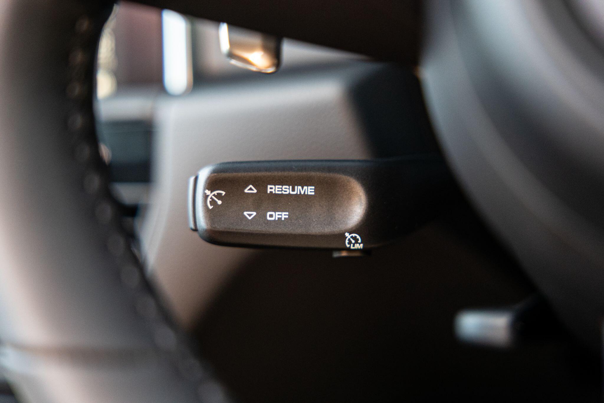 Porsche Macan view 76