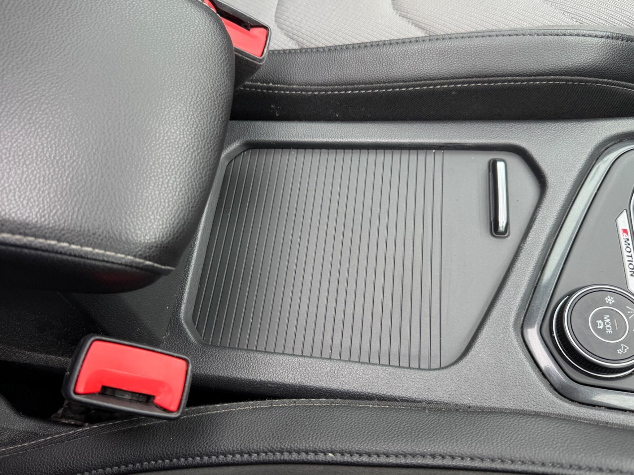 Volkswagen Tiguan view 45