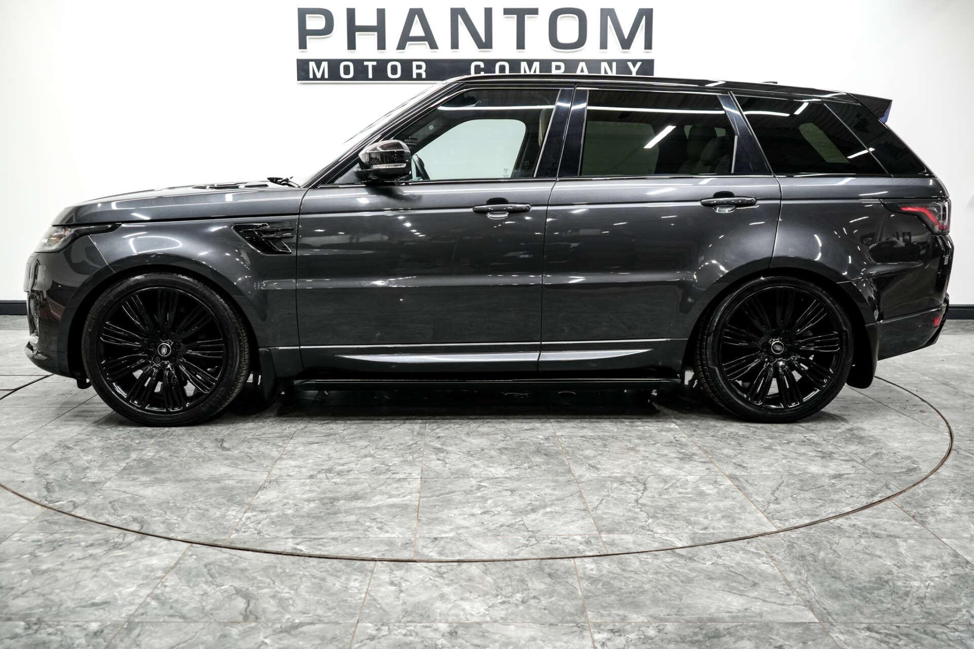 Land Rover Range Rover Sport view 3