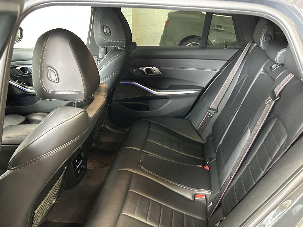 BMW 3 Series view 55
