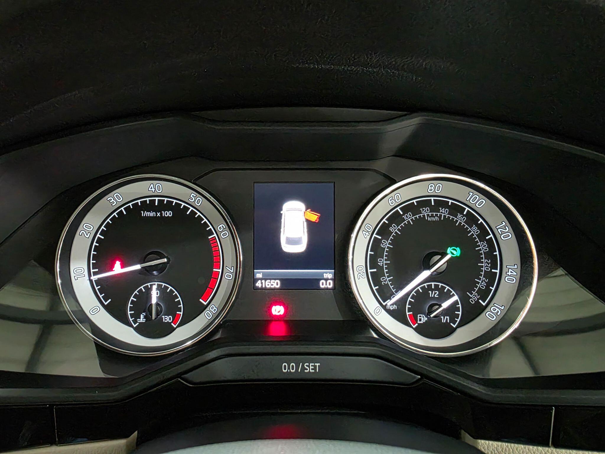 Skoda Superb view 11