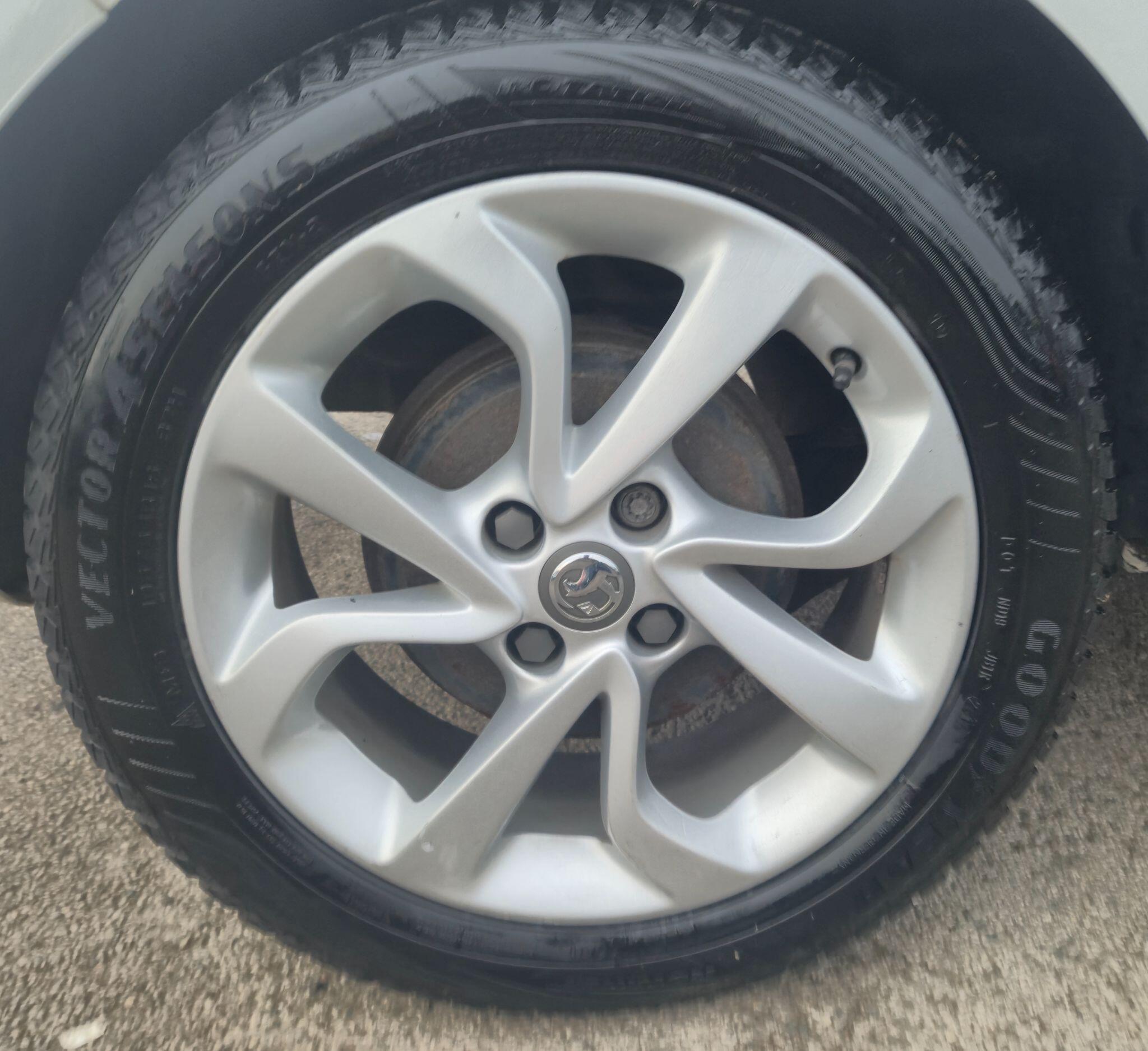 Vauxhall Corsa view 20