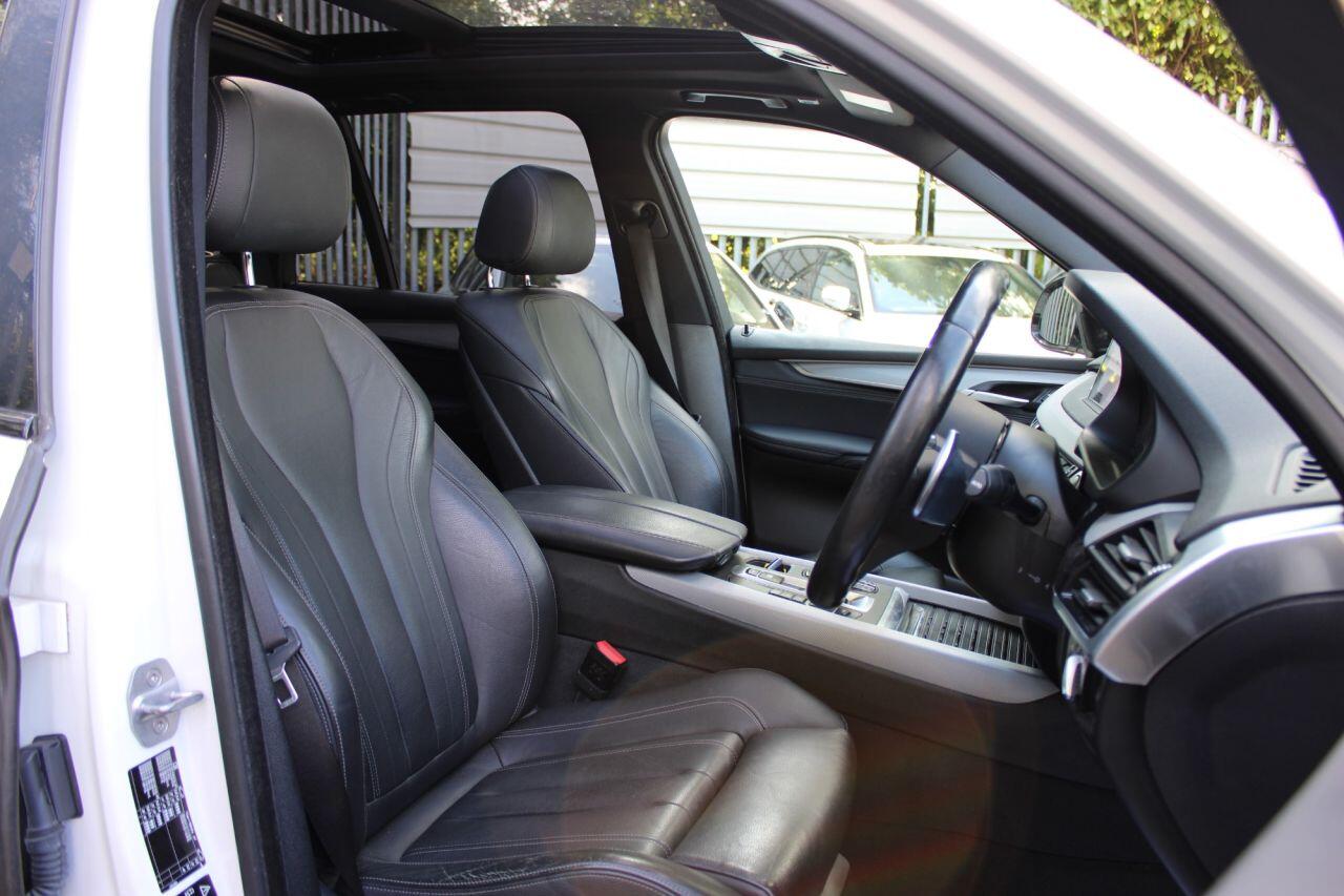 BMW X5 view 14