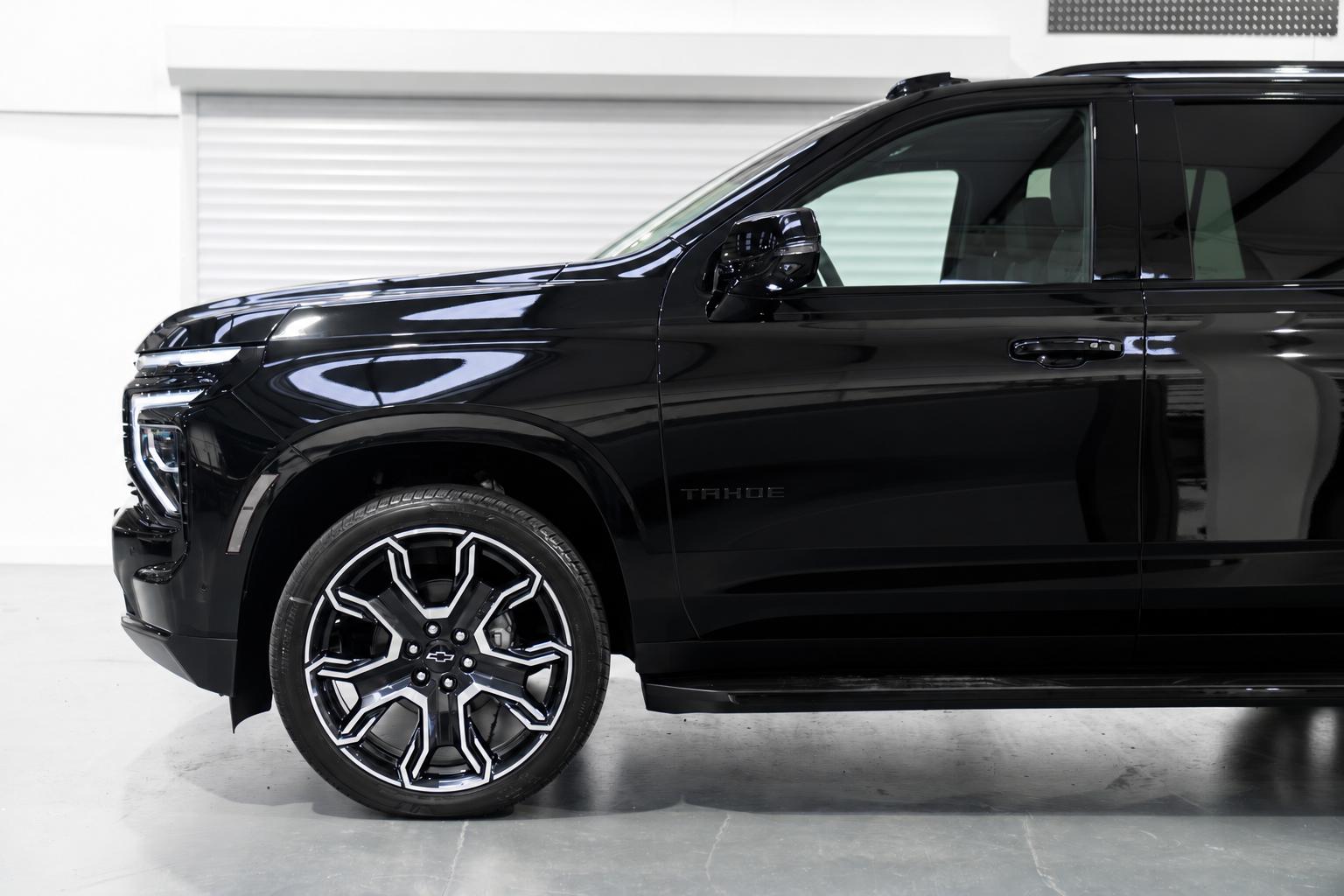 Chevrolet Tahoe view 16